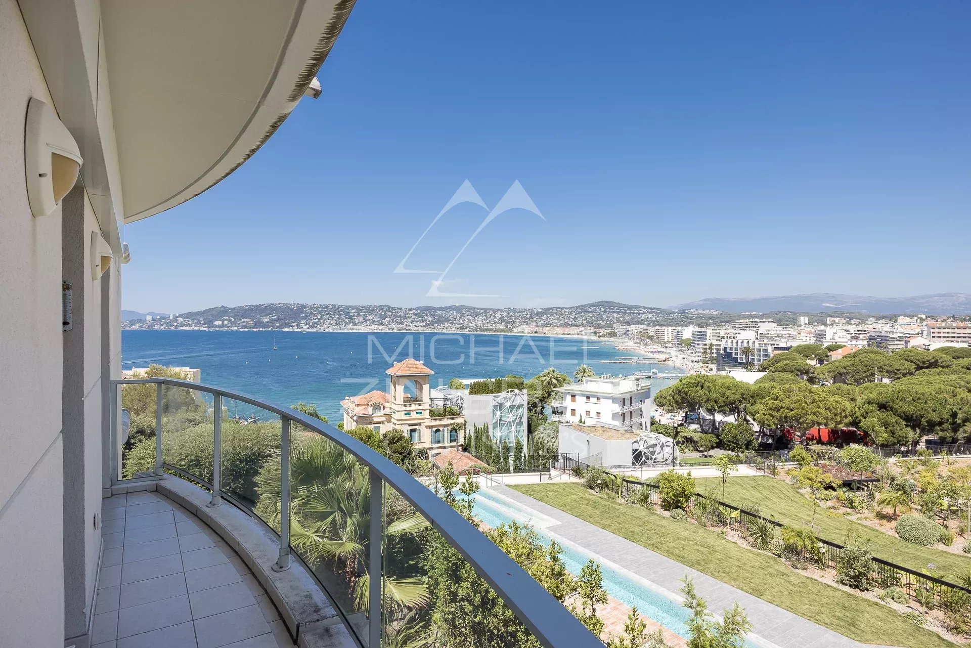 Appartement d’exception avec vue mer panoramique – Cap d’Antibes