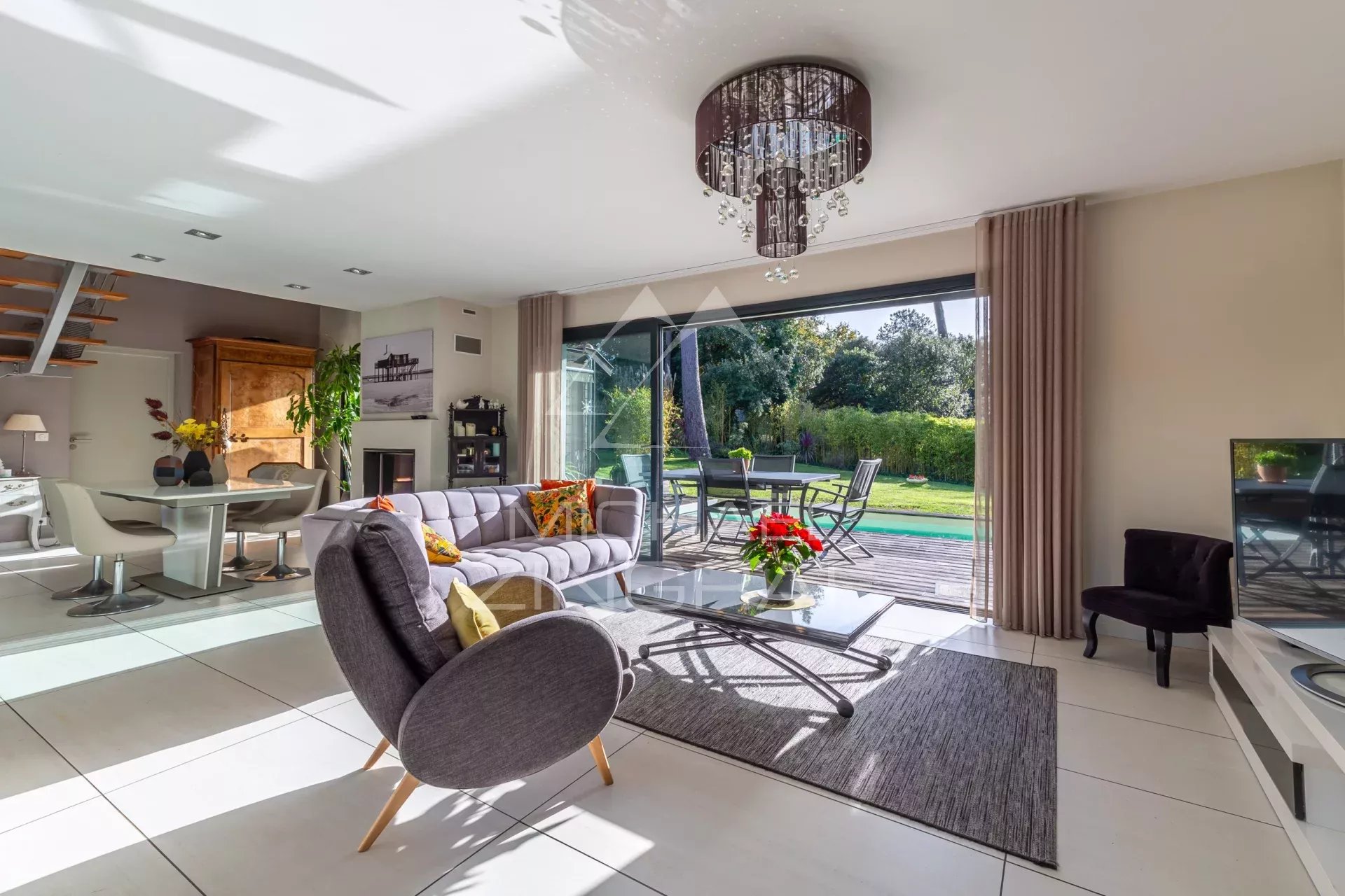 Abatilles – Maison Familiale en Environnement Résidentiel Très Recherché