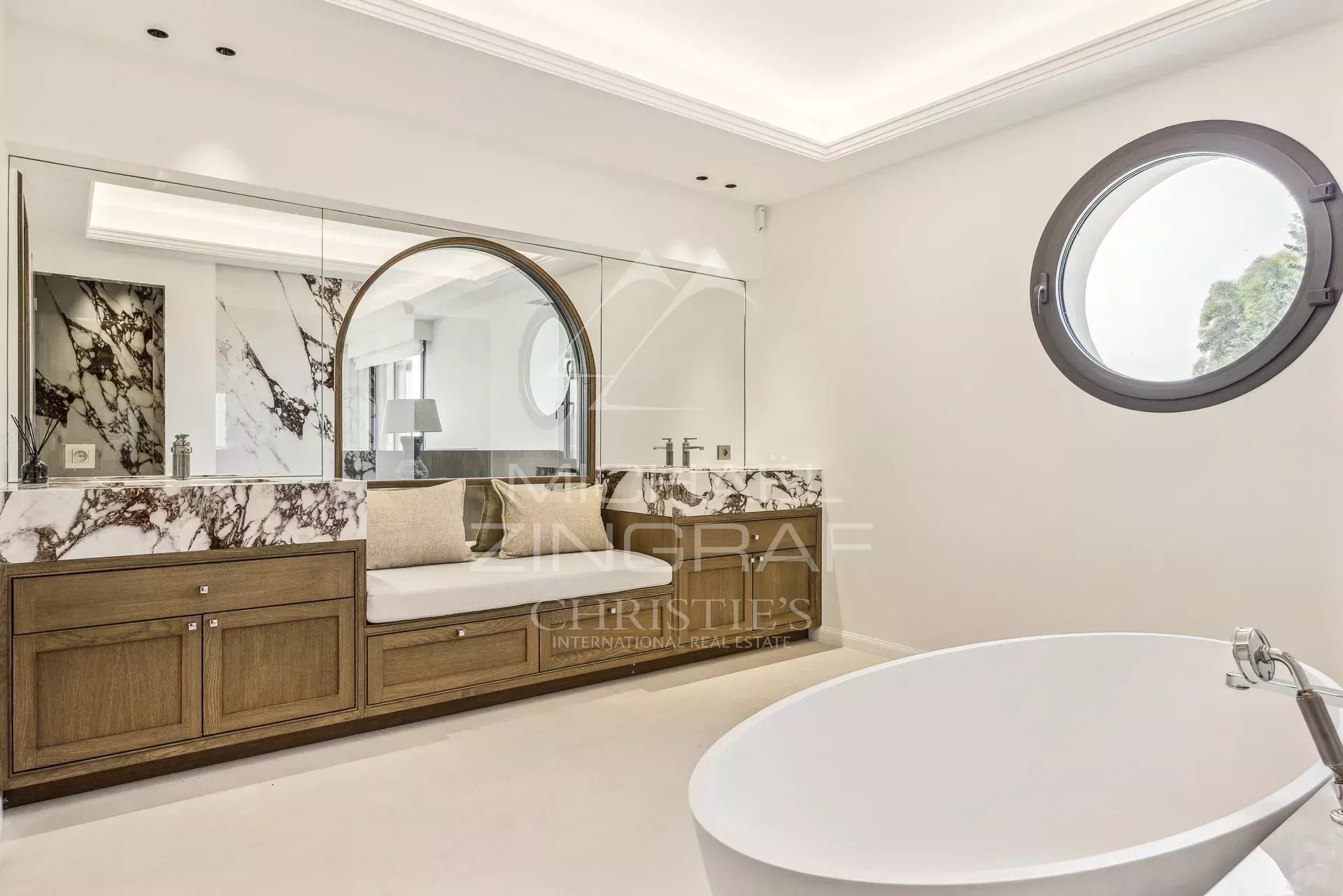 Cannes-Californie – Propriété d'Exception avec Vue Mer Panoramique