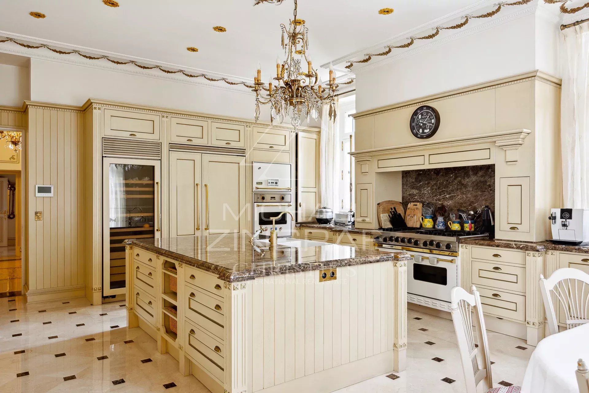 Cap d’Antibes – Prächtige Belle-Époque-Villa in einer privaten Domäne