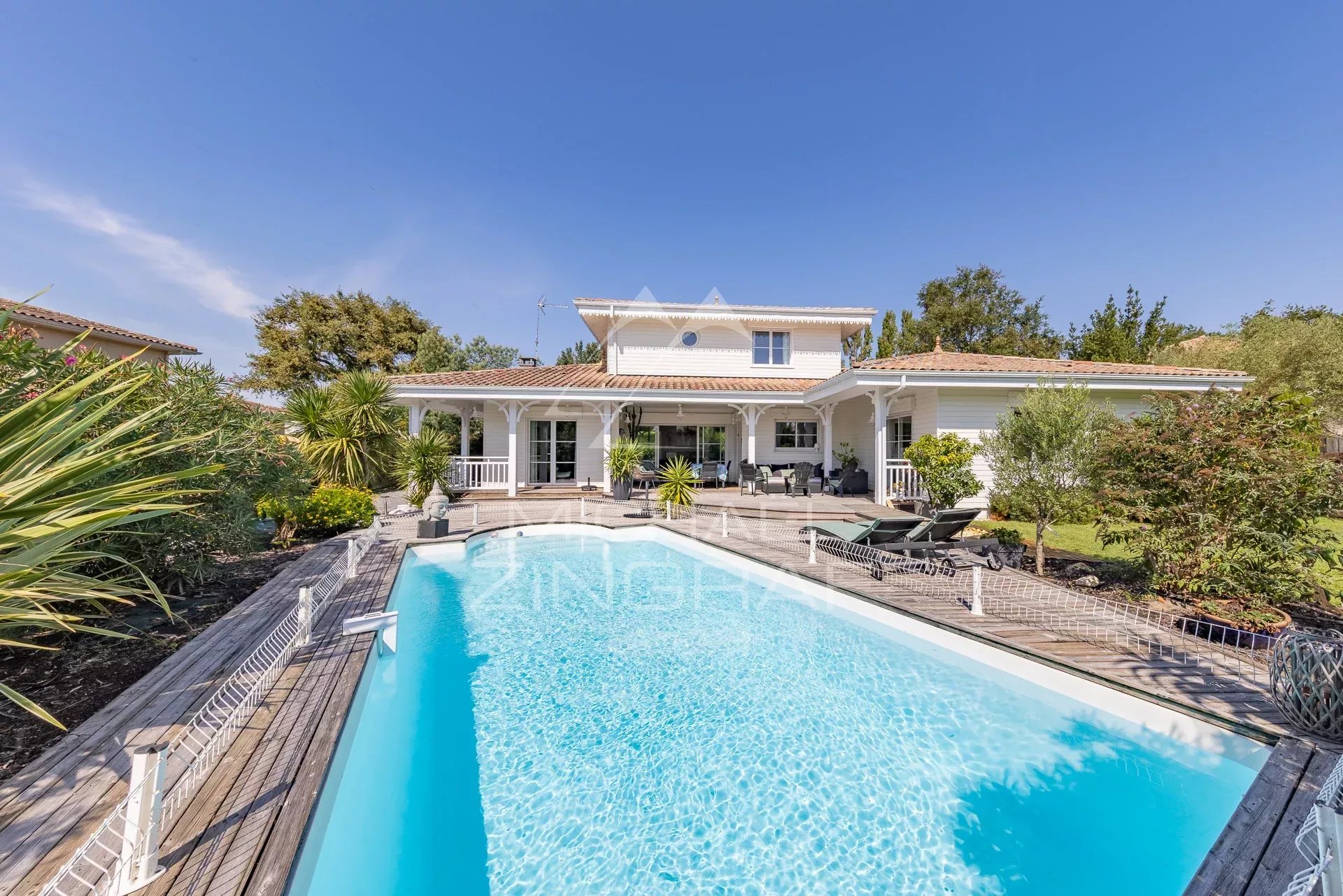 Villa familiale - Harmonie et douceur de vivre au Port du Rocher