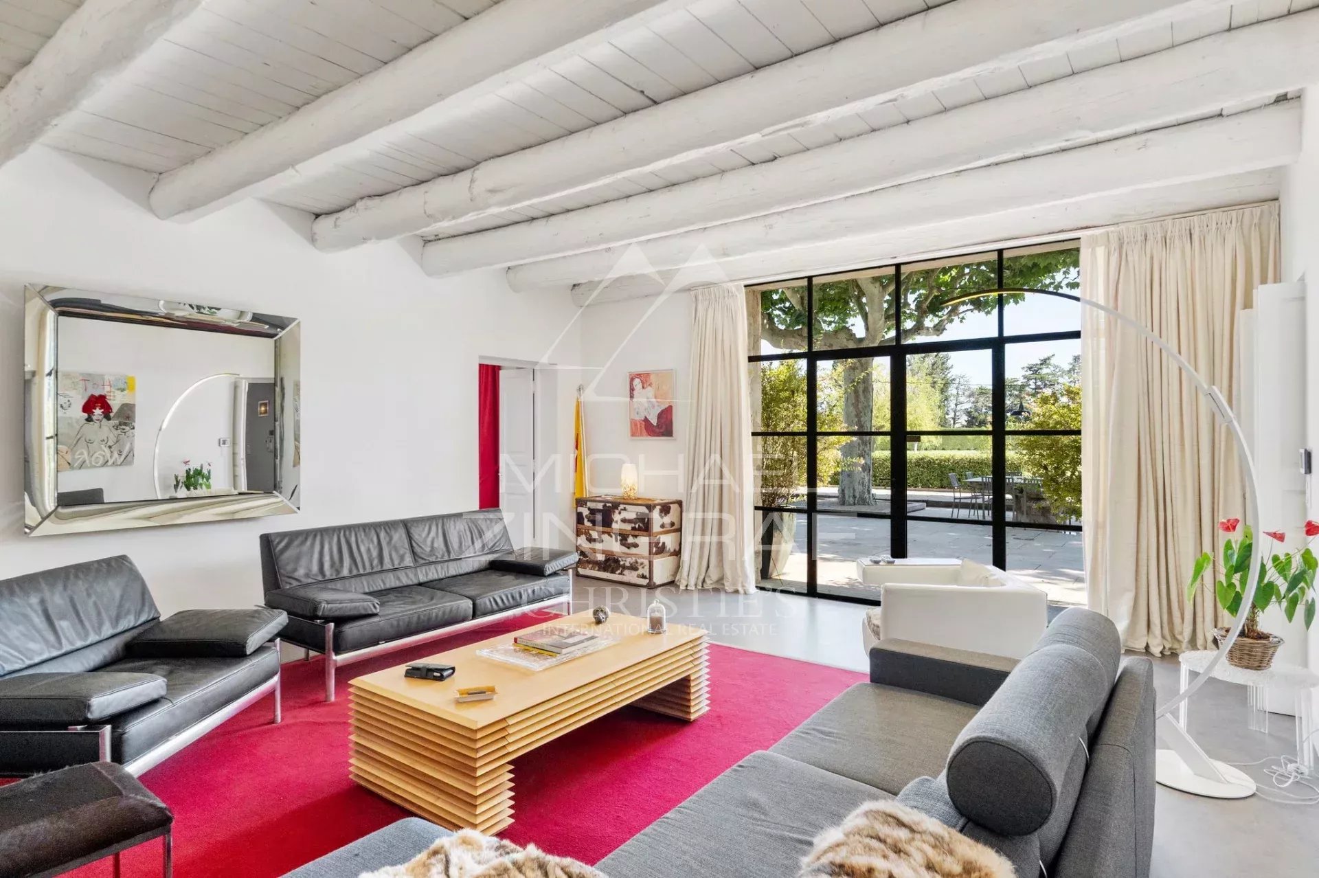 Mas Provençal rénové proche de Saint-Rémy-de-Provence