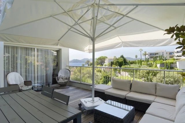 Croix des Gardes - Magnifique 5P Vue Mer + 270 m² Terrasse et Jardin