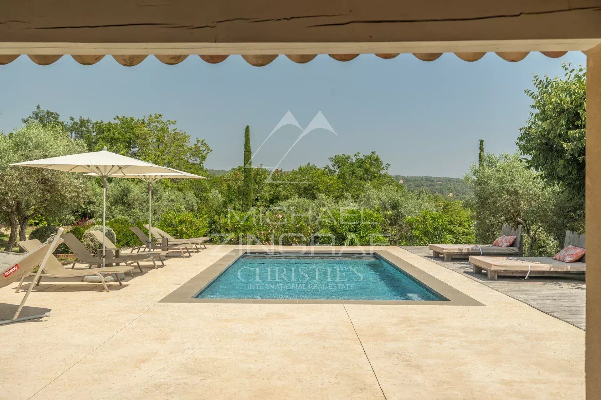 Gordes -  Splendide maison avec vue