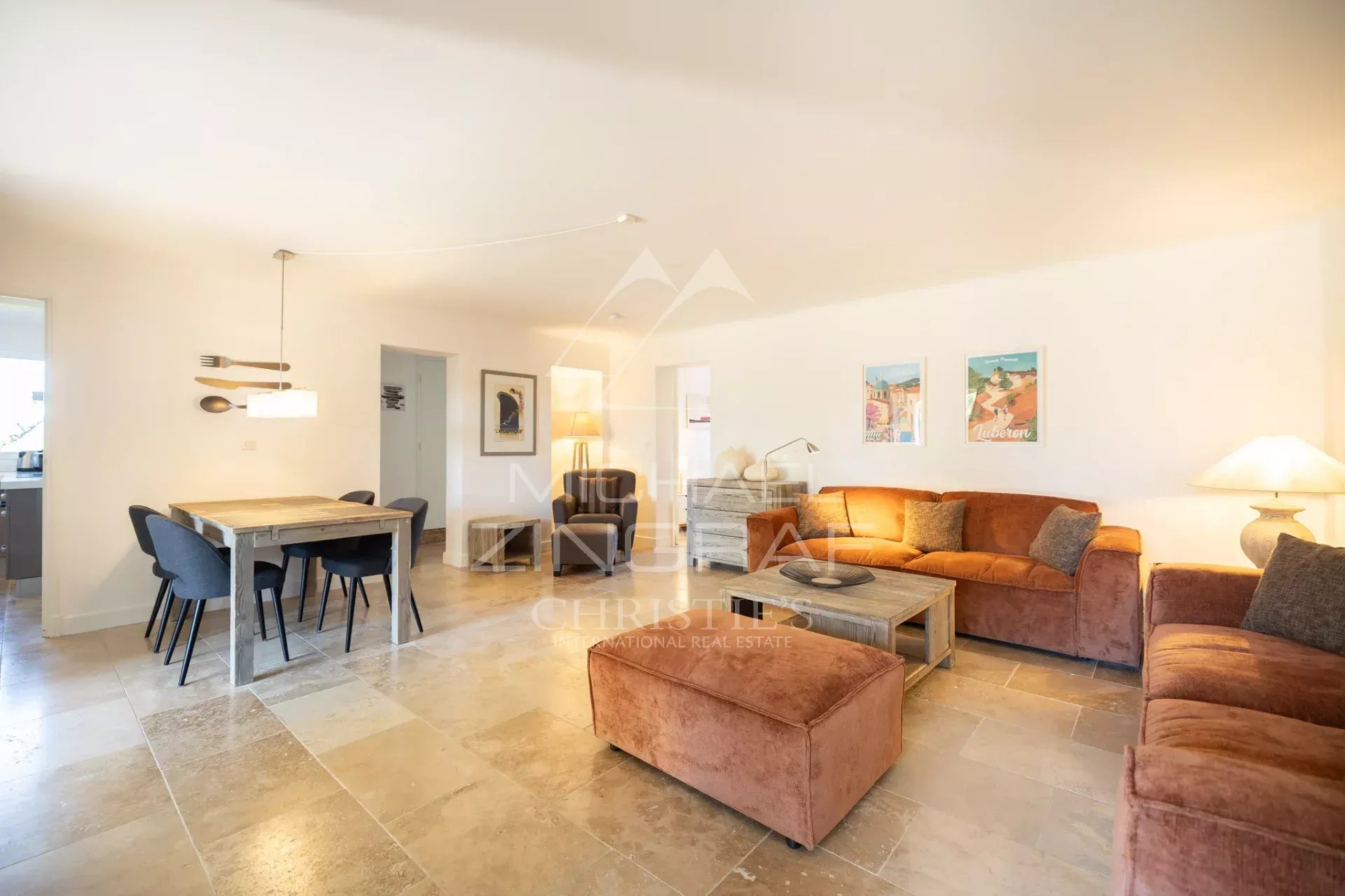 Roussillon - Superbe maison en pierre avec piscine et vues panoramiques exceptionnelles