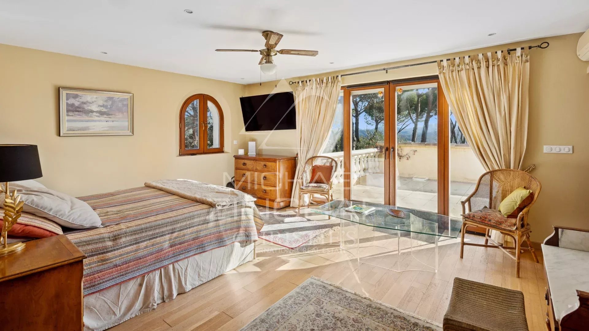 Élégante propriété dans un secteur recherché de Montauroux