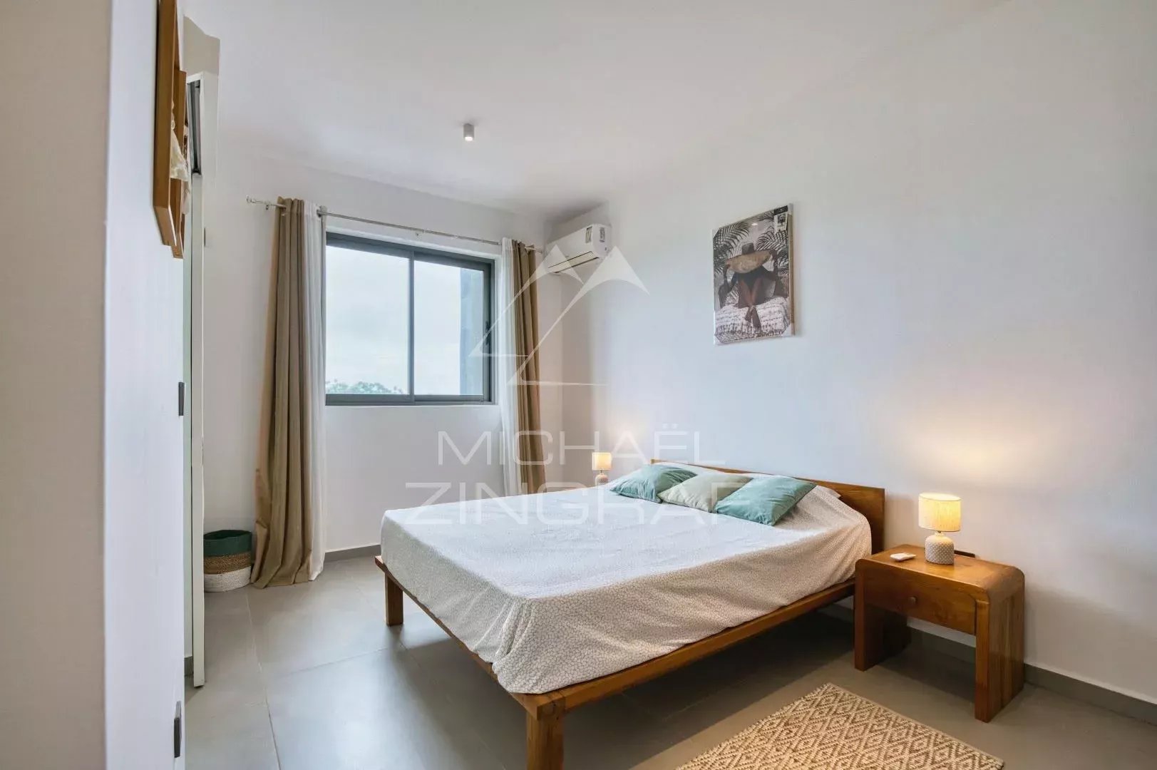 Appartement Neuf de 3 Chambres Entièrement Meublé à Pereybere