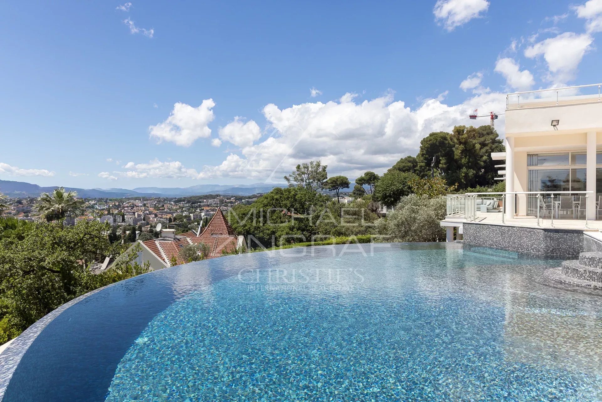 Cannes - Somptueuse villa neuve