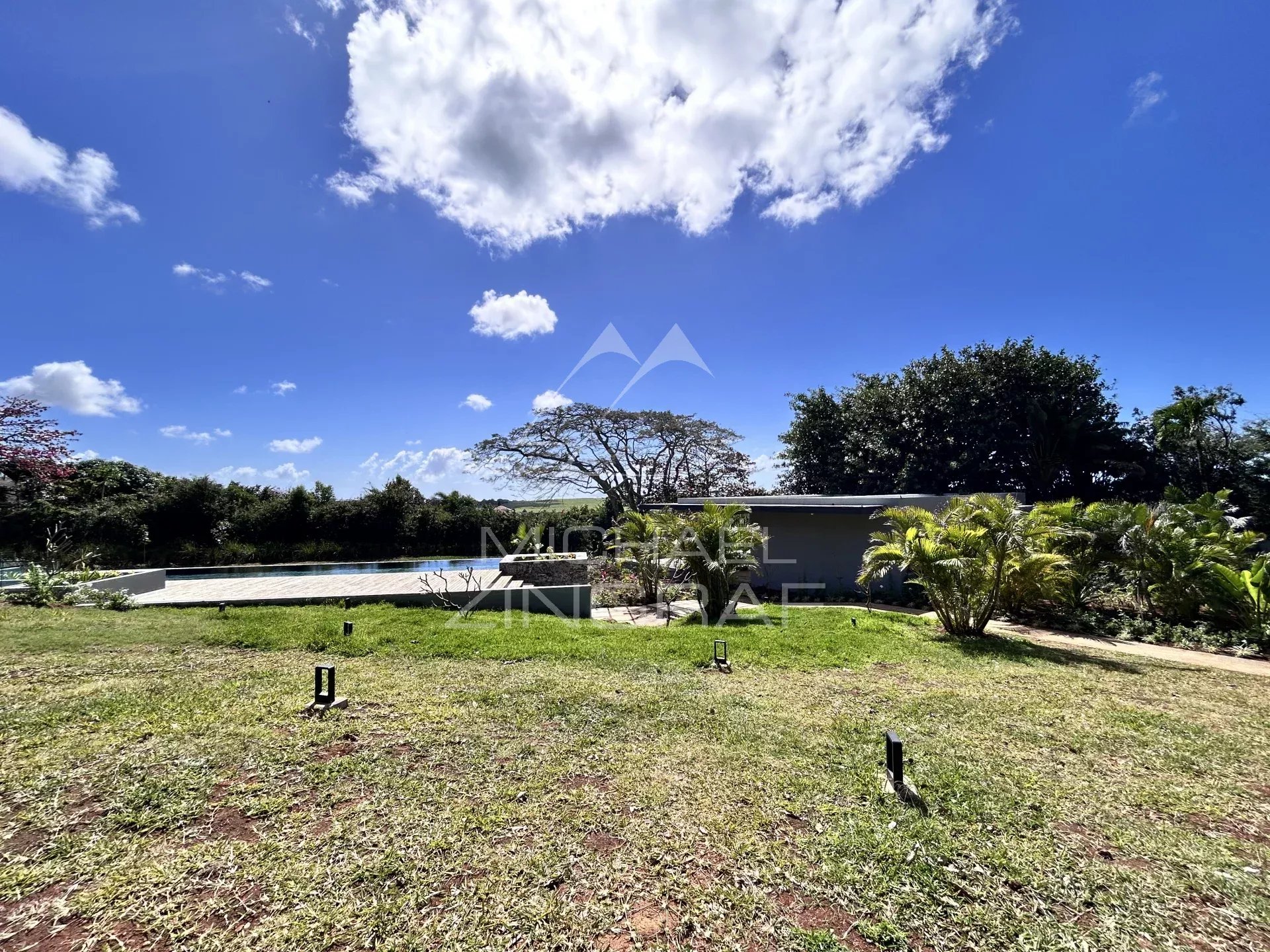 4 bedroom Apartment in Belle Vue