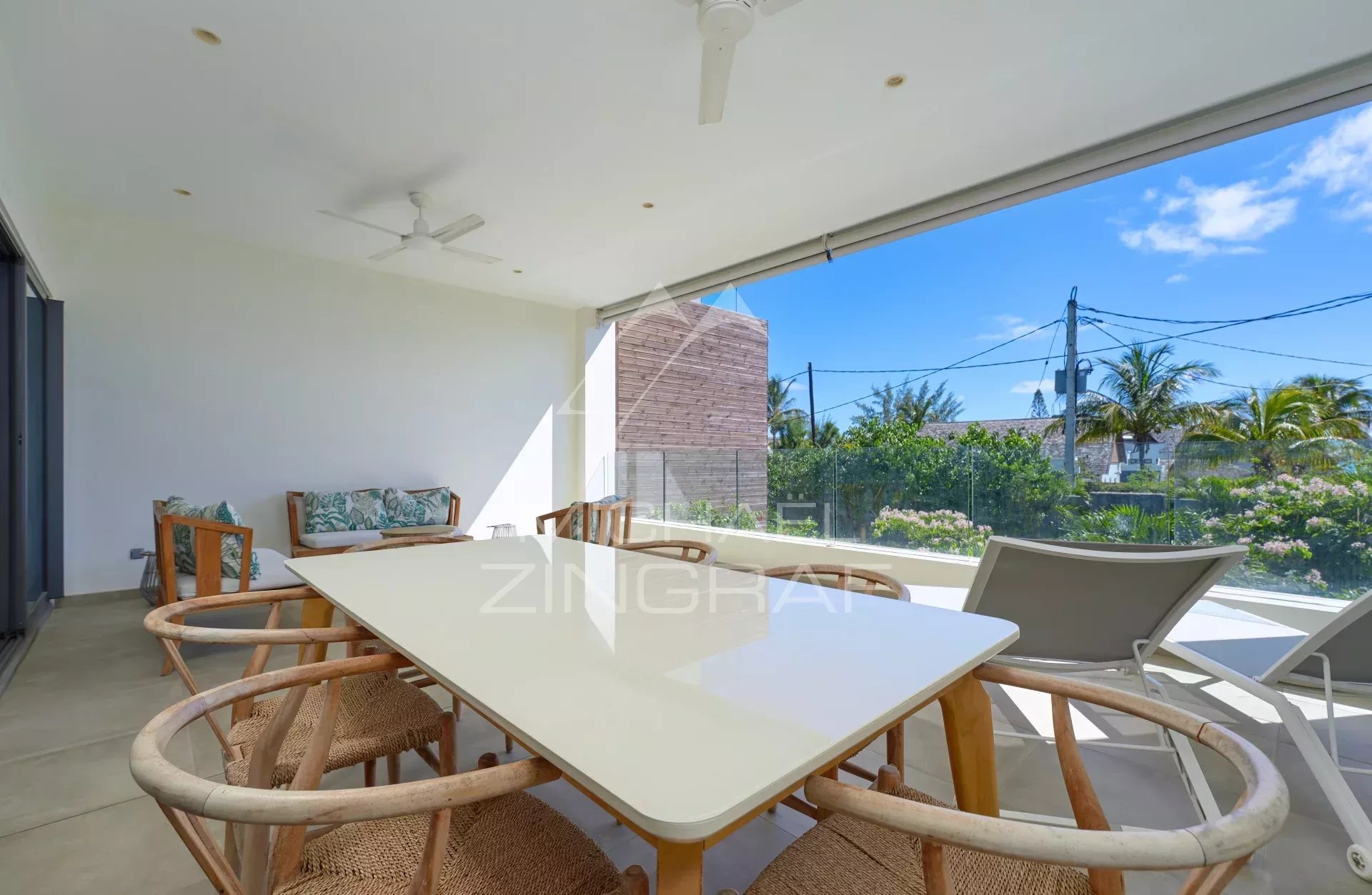 3-Bedroom Apartment in a Secure Residence in Pointe aux Canonniers