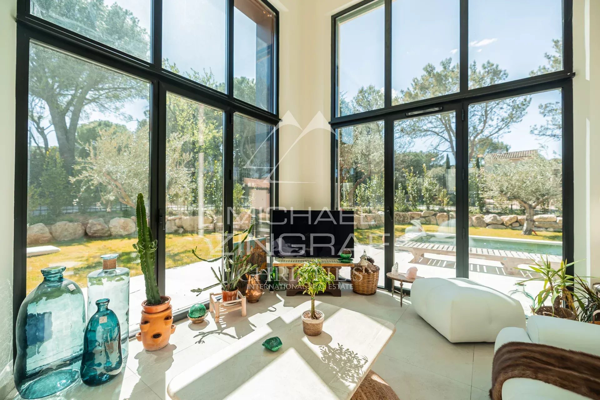 EXCLUSIVE Exceptional villa with pool, Eygalières