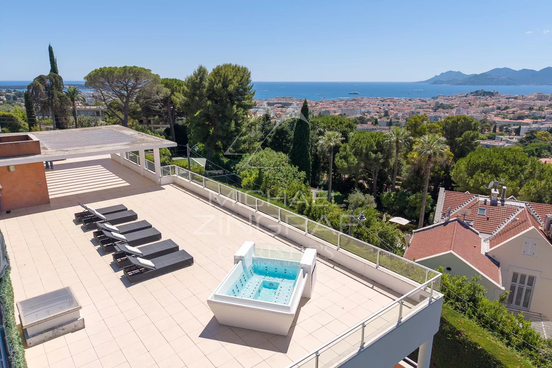Cannes - Somptueuse villa neuve