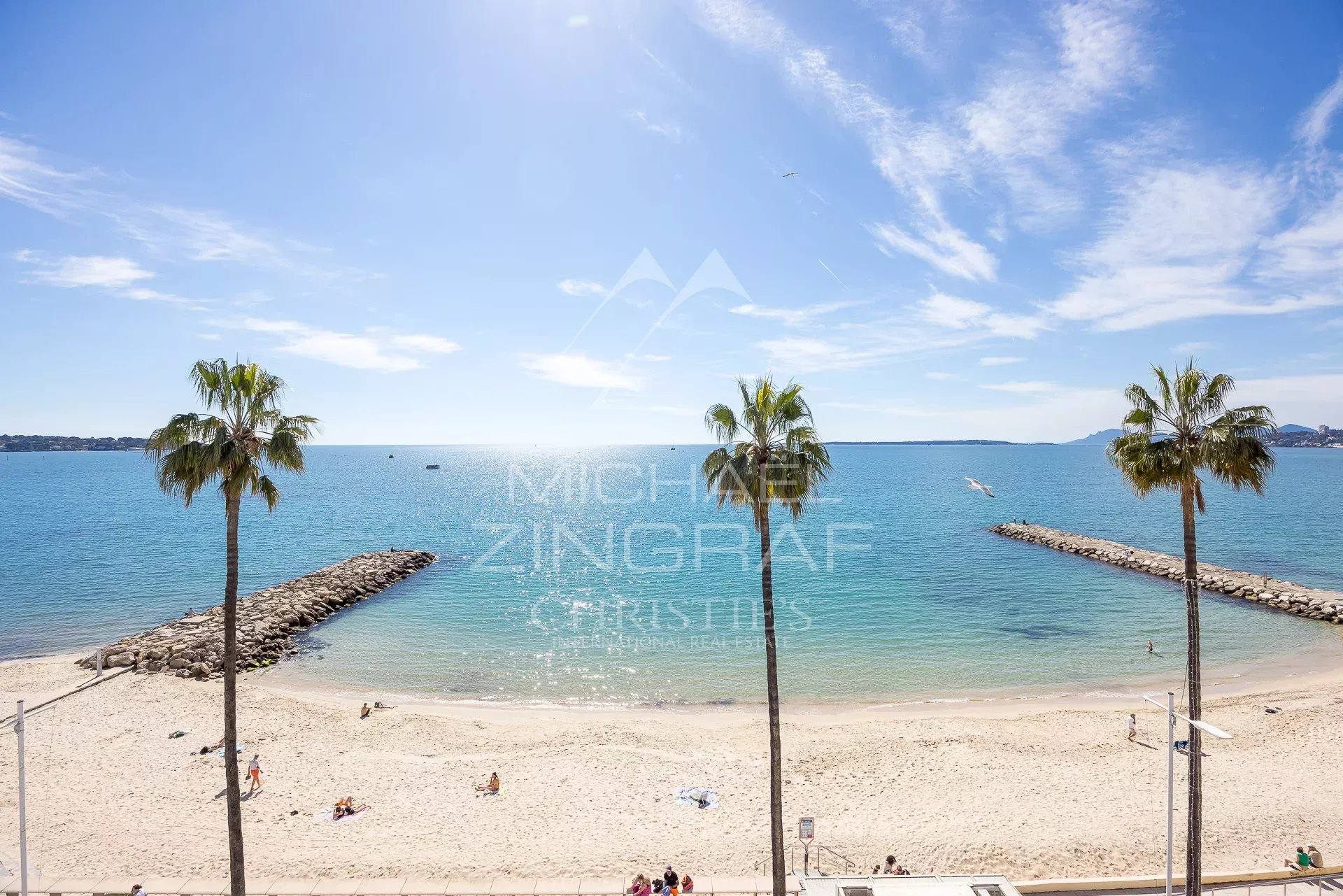Durchgehende Wohnung mit Panoramameerblick