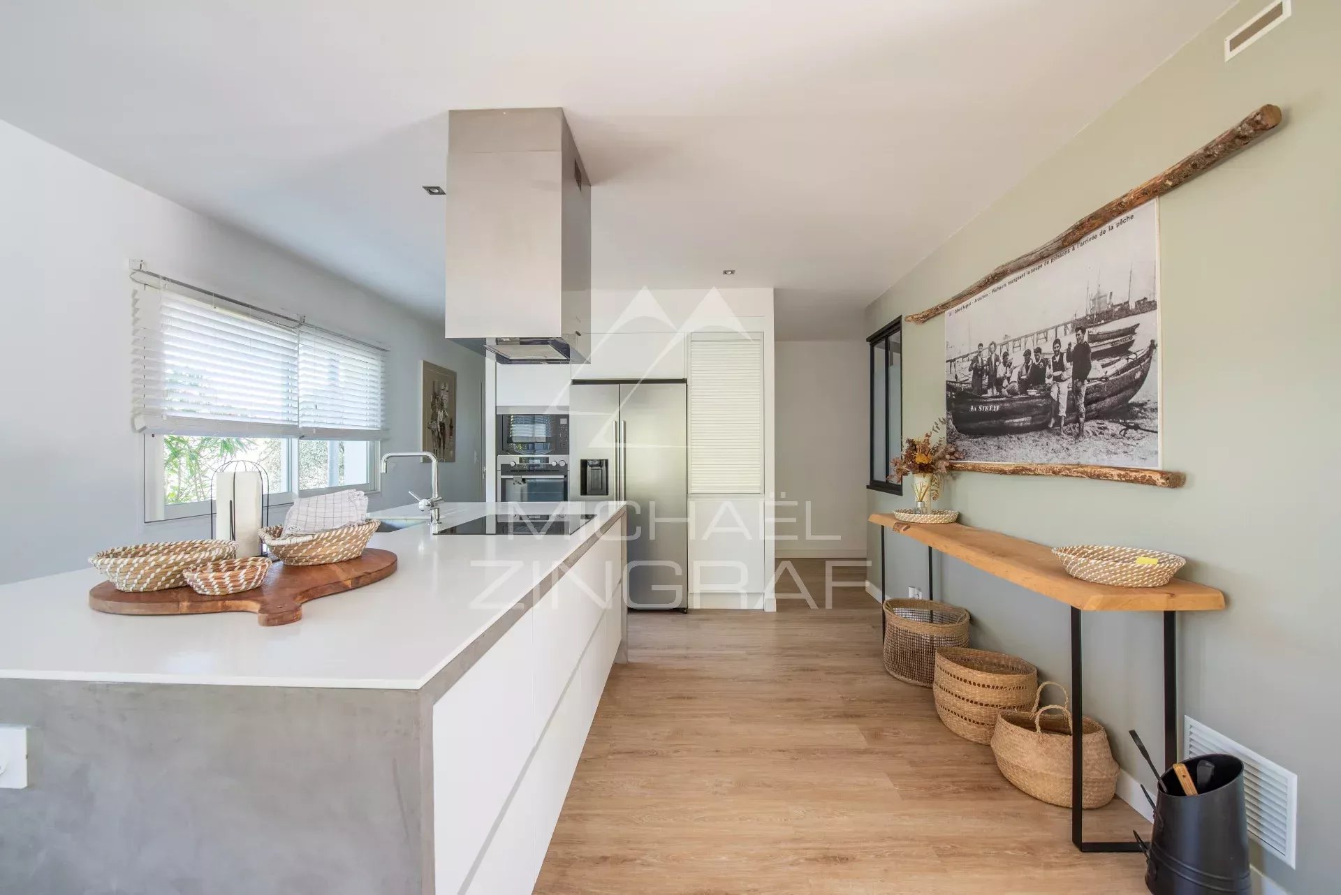 Très belle maison de plain pied avec piscine