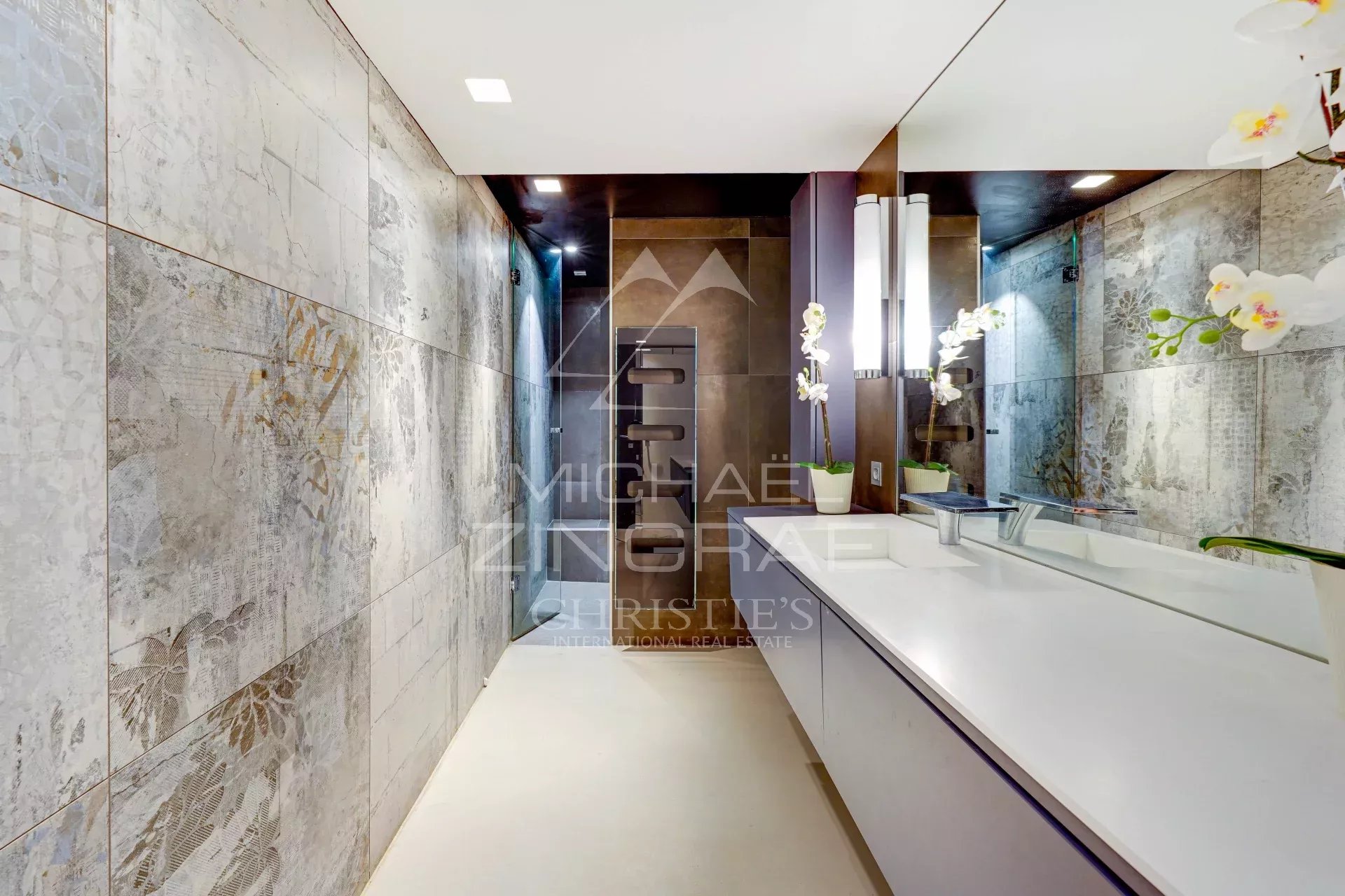 Domaine exclusif - belle villa contemporaine proche de la plage