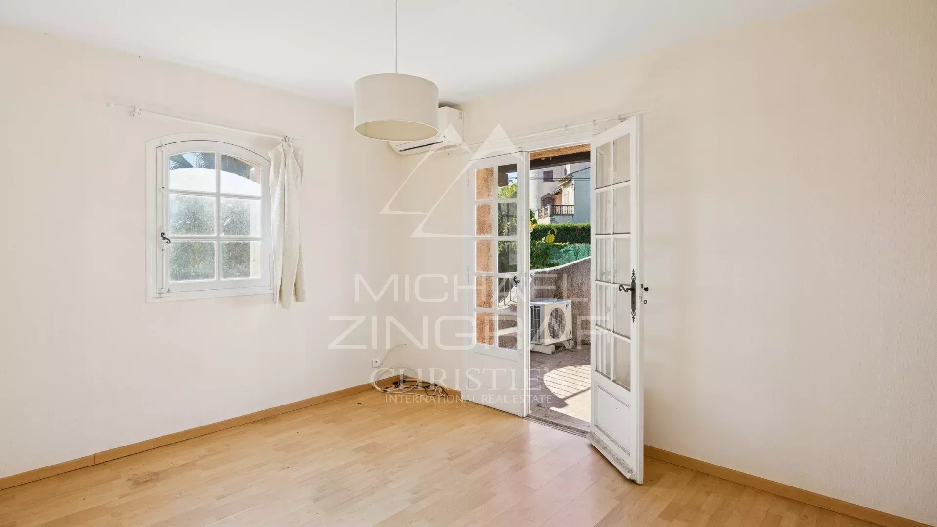 PROPRIÉTÉ DE CARACTÈRE À RÉNOVER