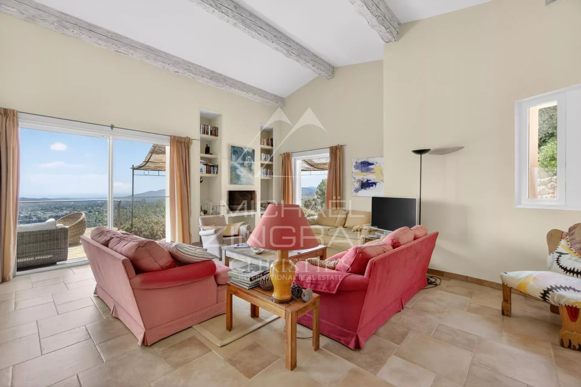 Elegant Provençal villa