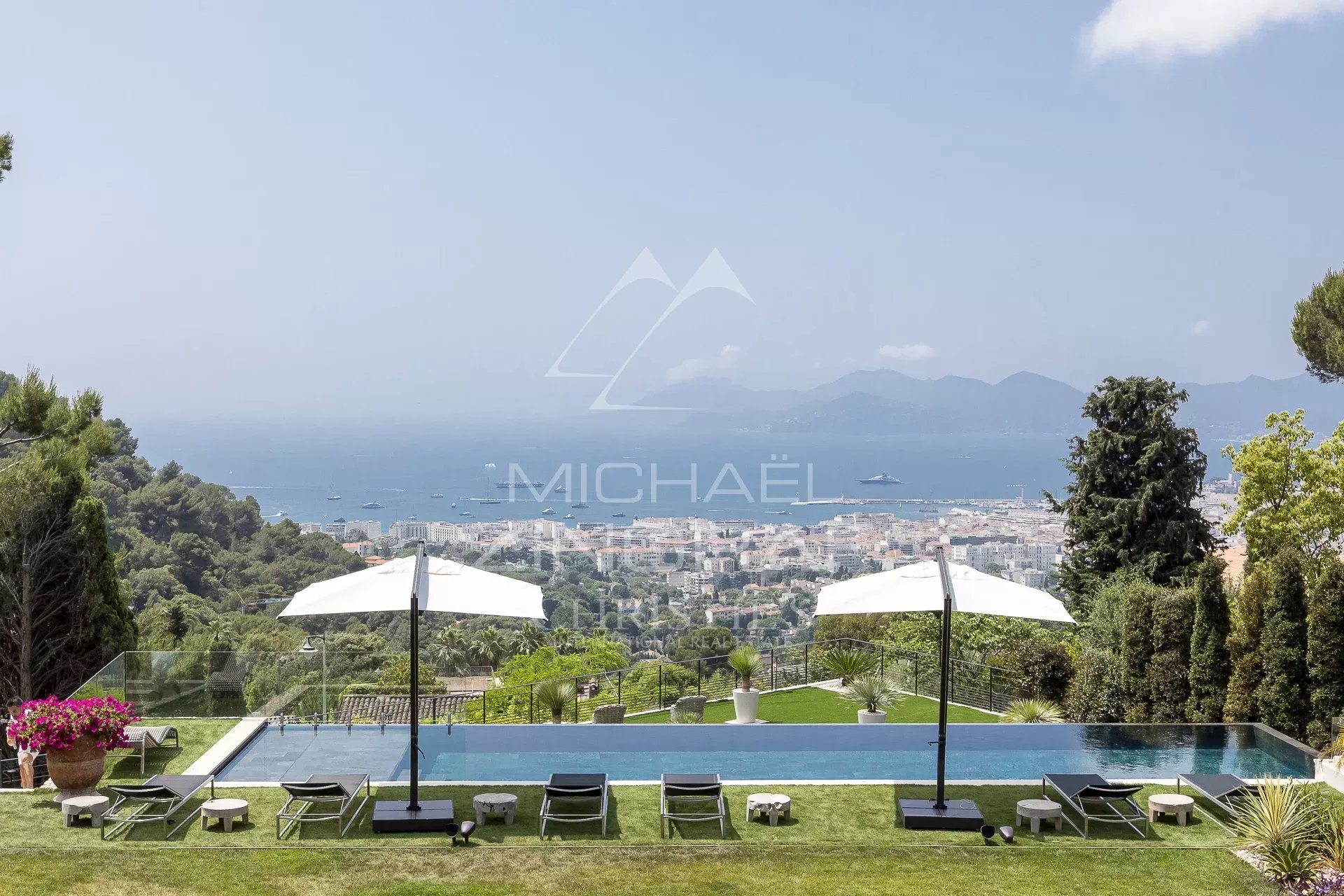 Cannes – Kalifornien – Moderne Villa