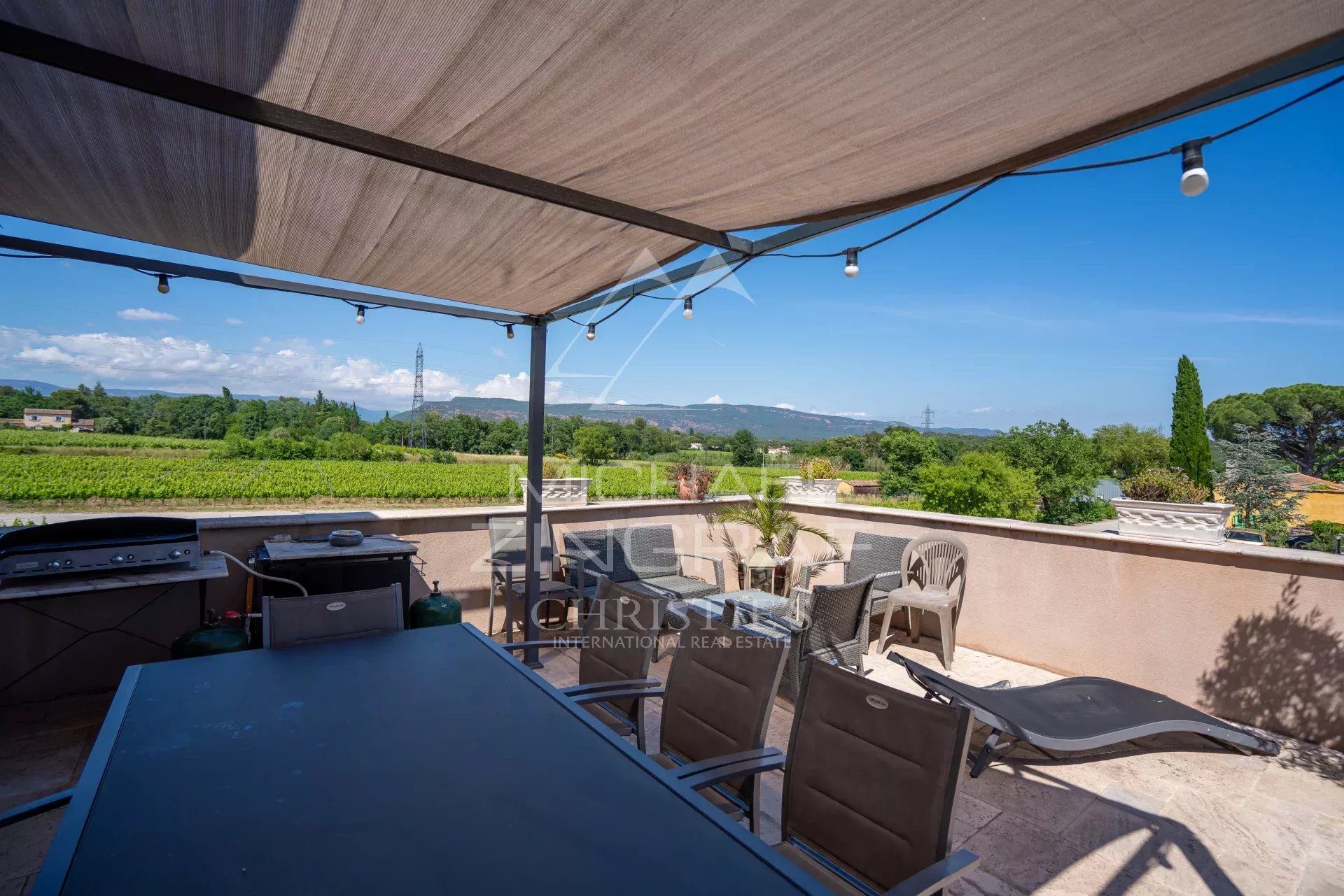 VALLÉE D'ESCLANS- EXPLOITATION VITI_VINICOLE