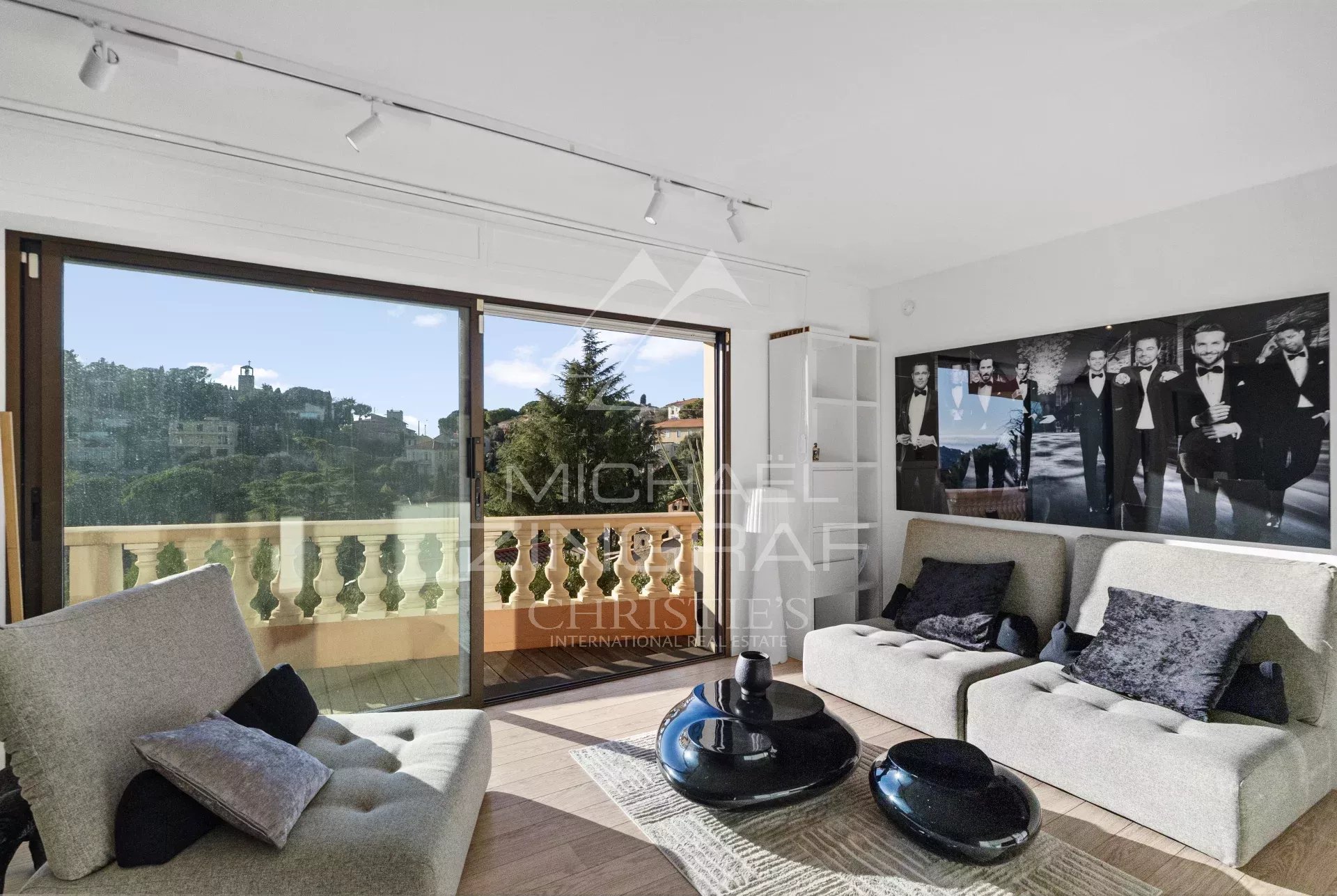 Villefranche-sur-mer Wunderschöne 4-Zimmer-Wohnung – Garten – Garagen