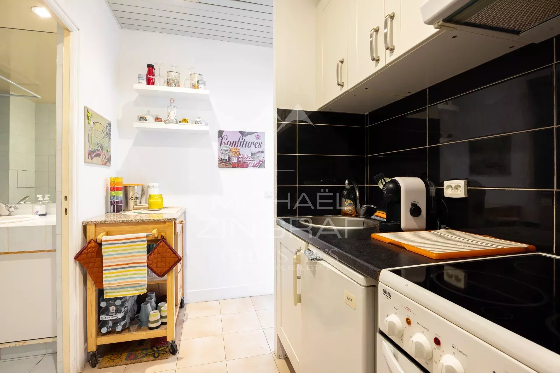 Golfe-Juan – Palm Eden – 2-Room Apartment with Sea View, Pool, and Sea Access