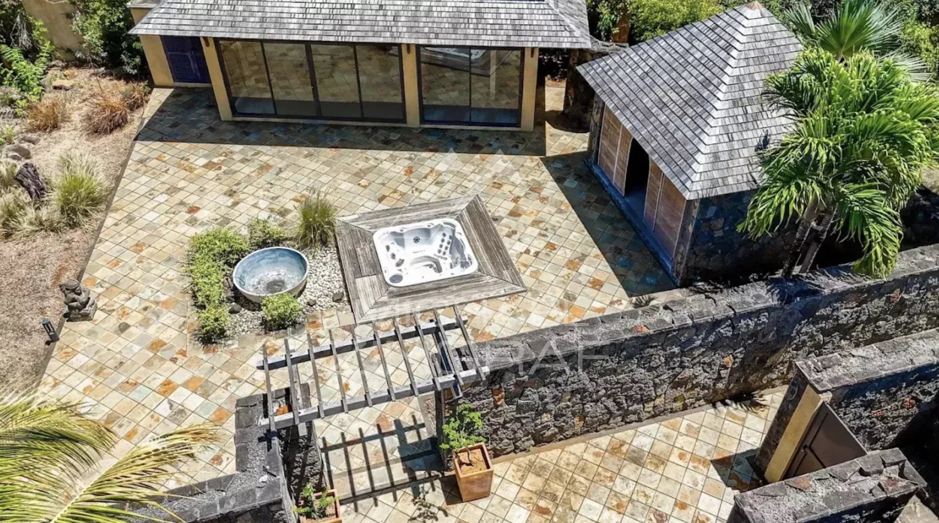 Prestige-Villa an der Westküste