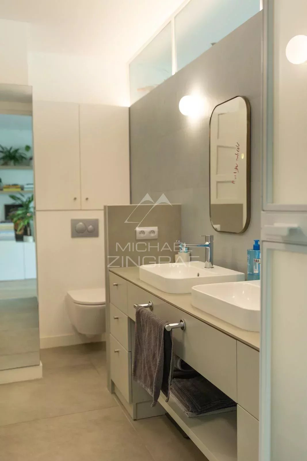 A vendre - Paris 7ème - 3 Chambres - Parfait état