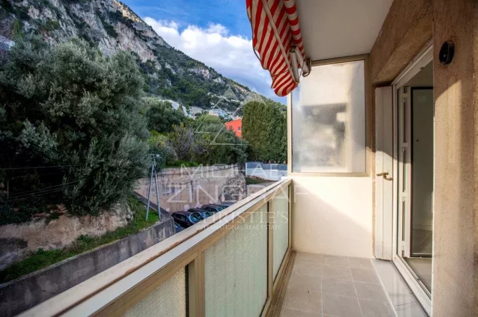 Renovated 3-room flat