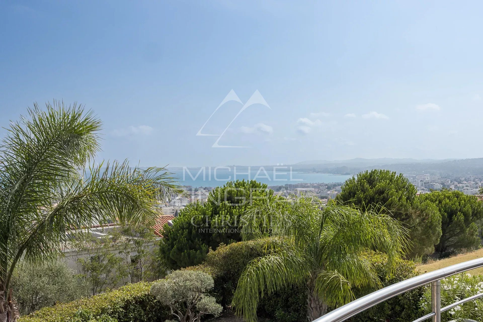 Proche Nice - Domaine privé et vue mer panoramique