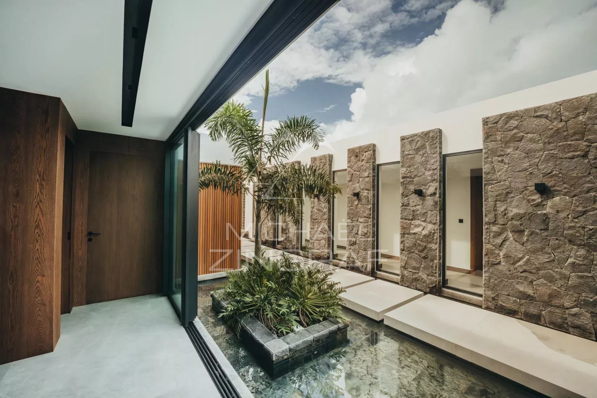 Exklusive Villa mit Golfblick und hochwertiger Ausstattung