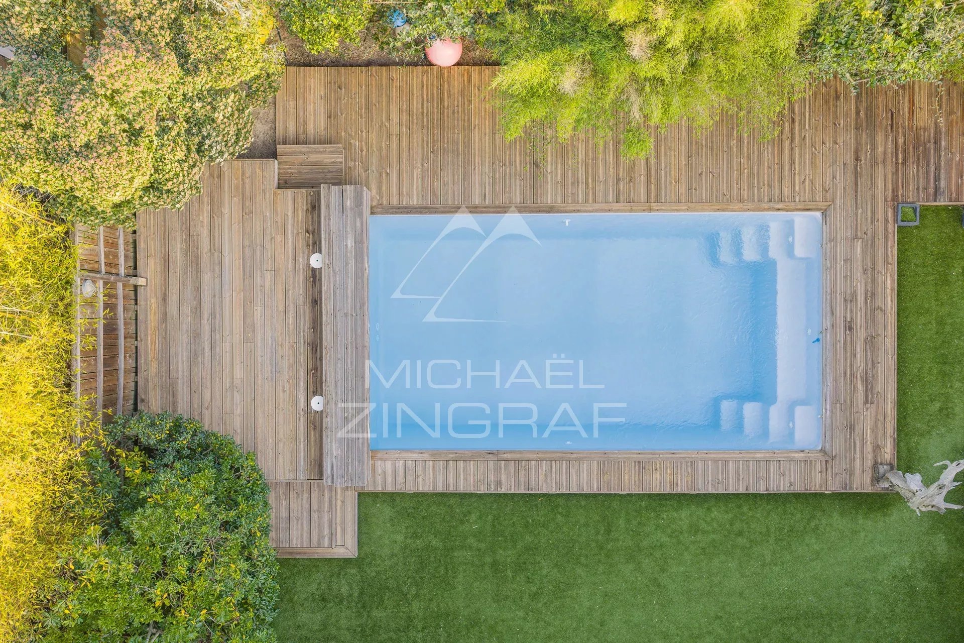 Maison contemporaine avec jardin et piscine au cœur de La Hume