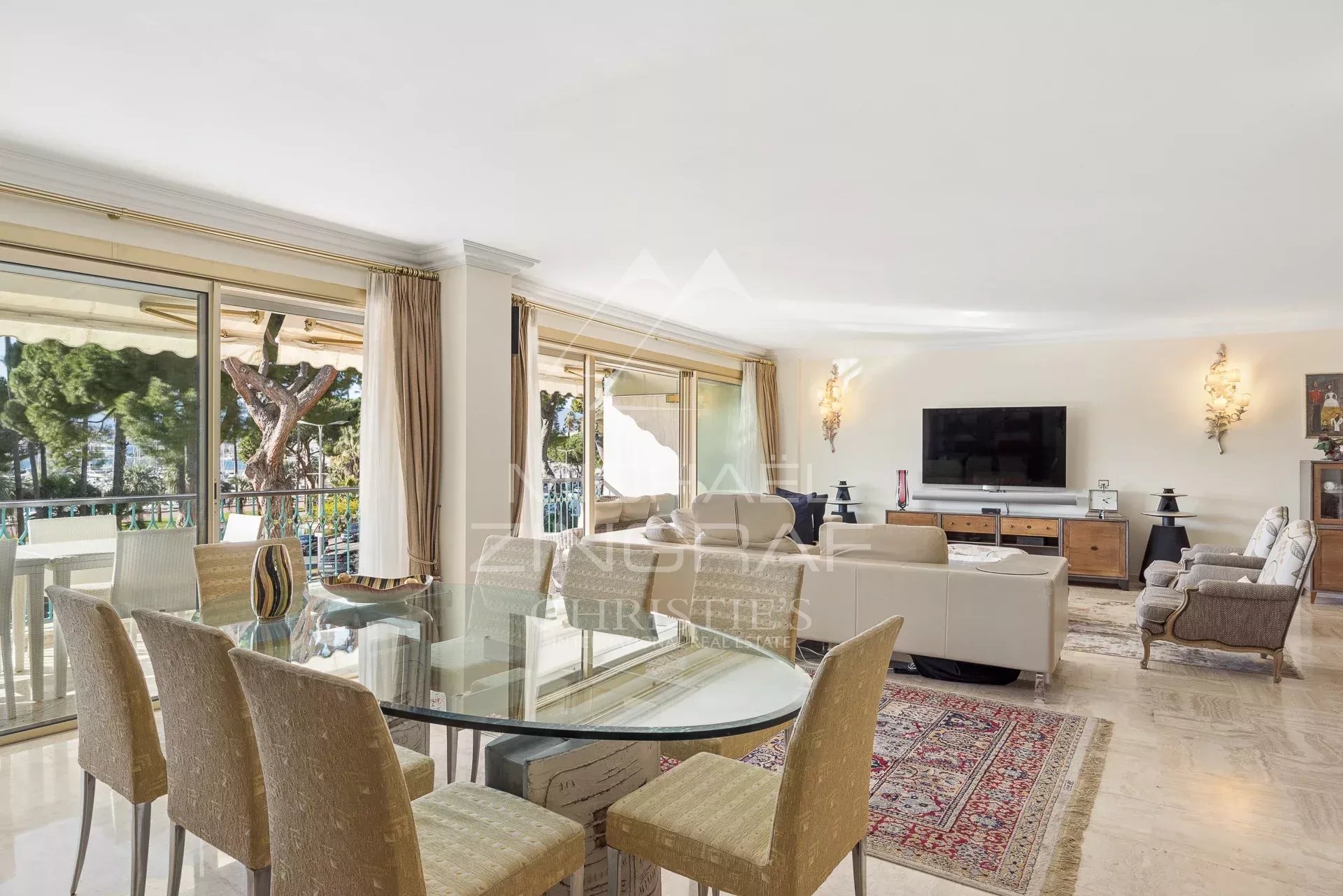 CANNES - CROISETTE – APPARTEMENT D'EXCEPTION