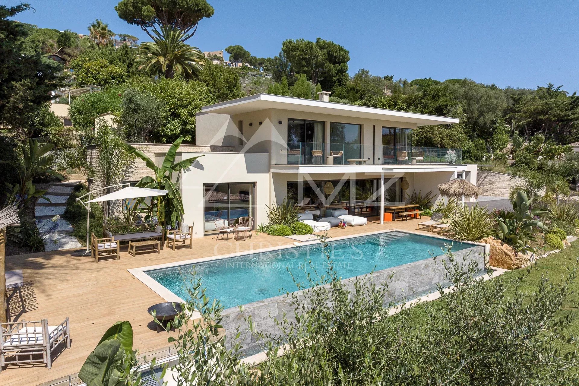 In der Nähe von Cannes - Neue Villa mit 4 Schlafzimmer