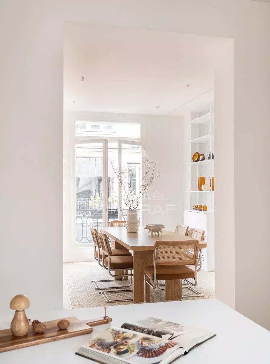 A vendre - Triangle d'or - 3 Suites - Parfait Etat - Clim