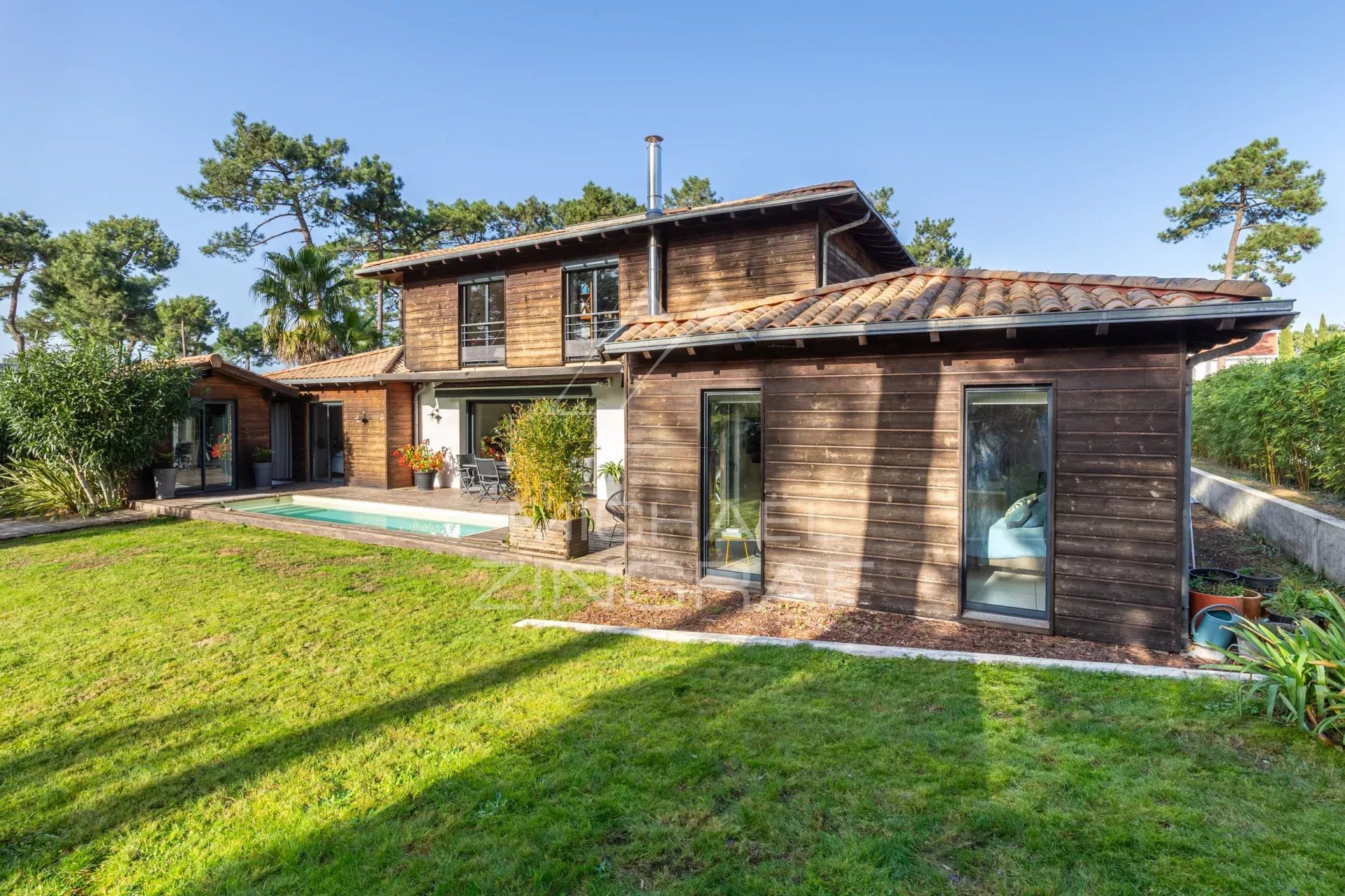 Abatilles – Maison Familiale en Environnement Résidentiel Très Recherché