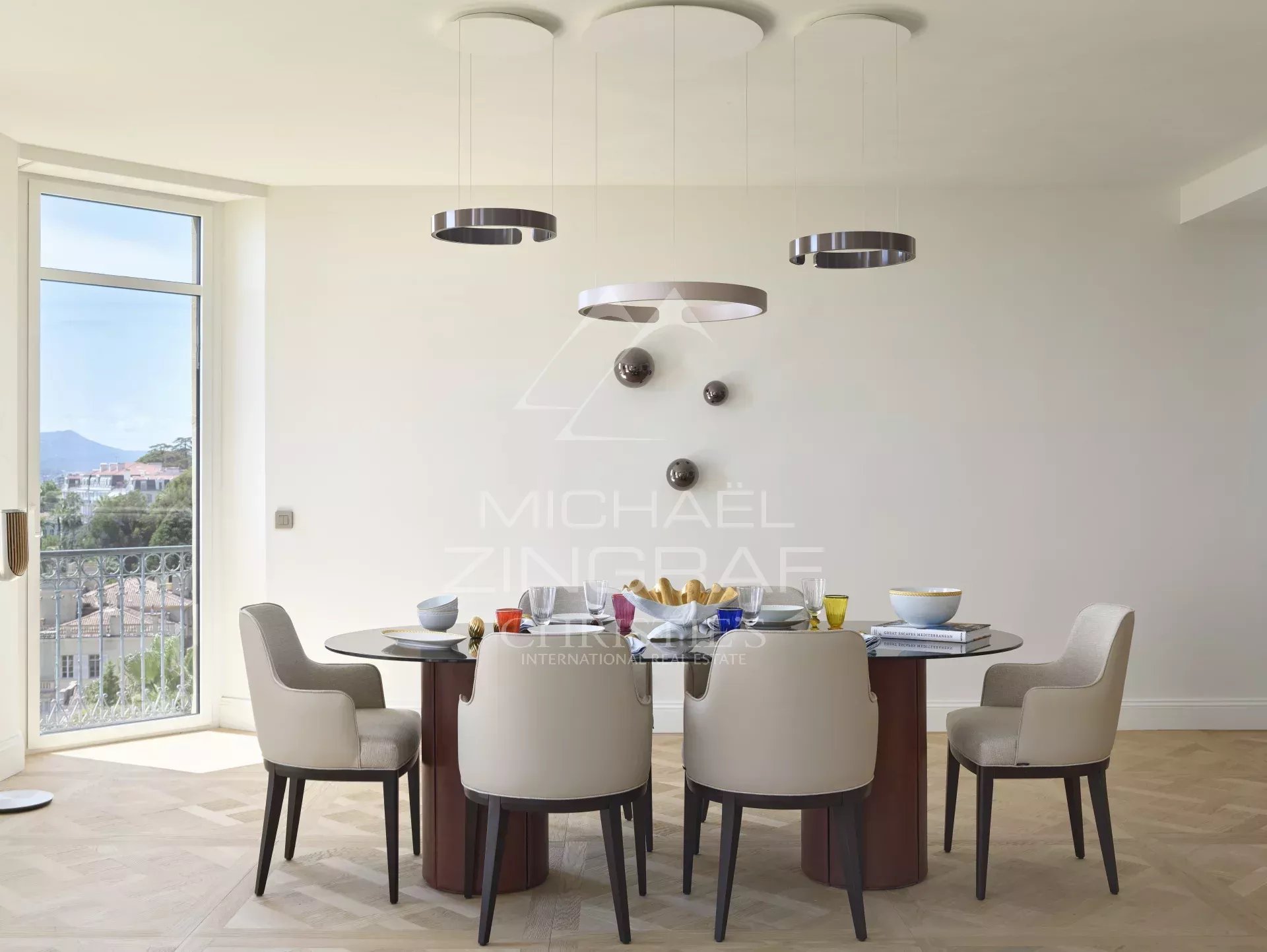 Cannes, Croix des Gardes: Exceptional apartment with panoramic ocean views