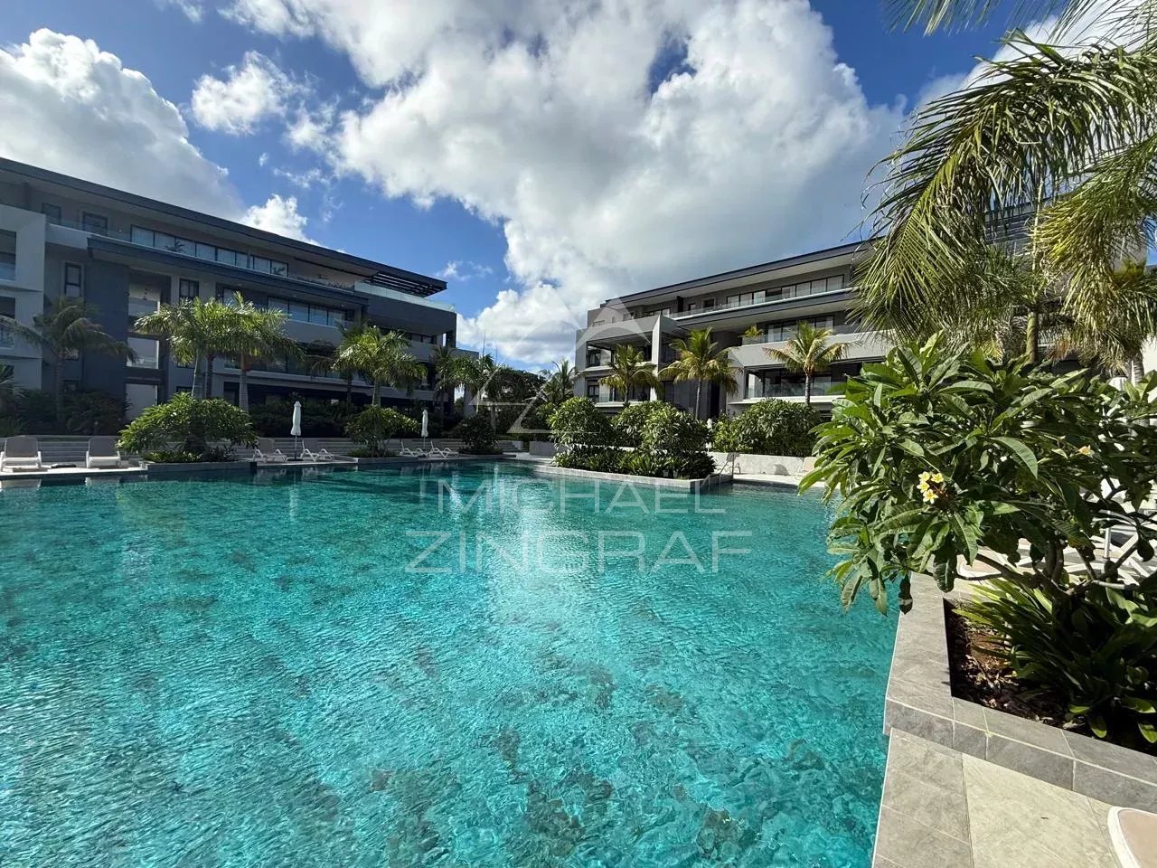 Élégant appartement 2 chambres en rez-de-jardin à Mont Choisy