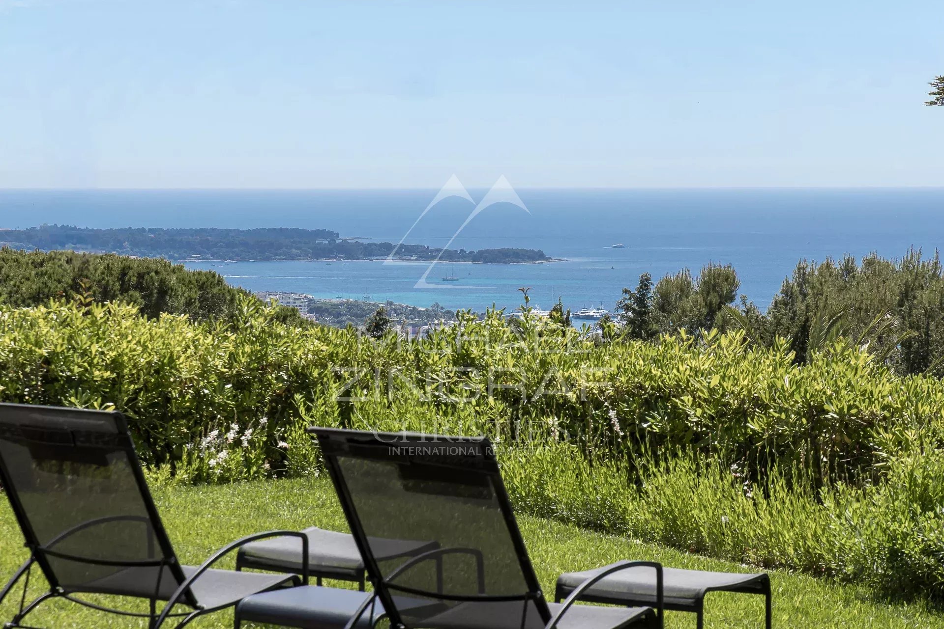 Co - EXCLUSIVITE - Cannes - Californie - Majestueuse maison de Maitres