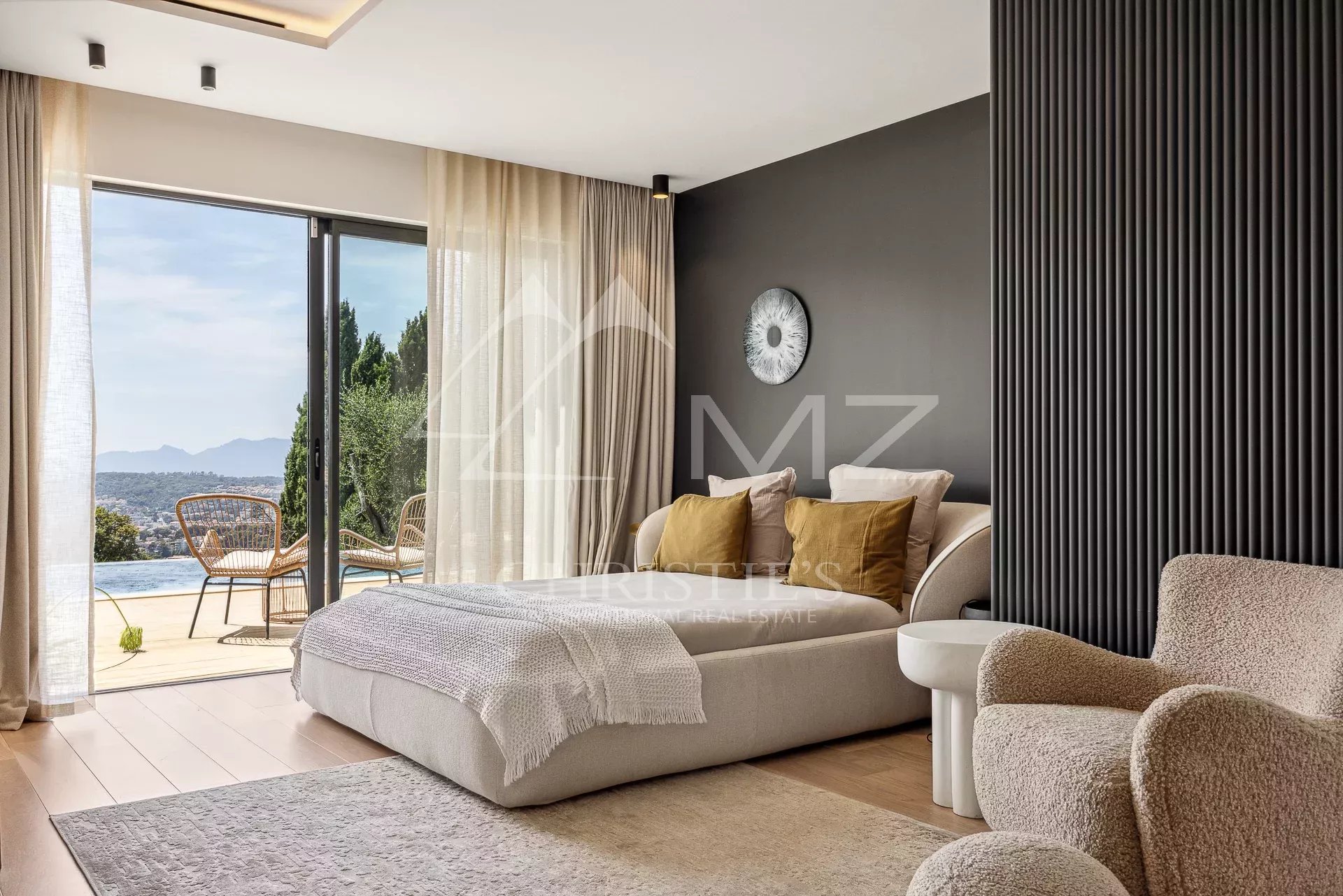 In der Nähe von Cannes - Neue Villa mit 4 Schlafzimmer