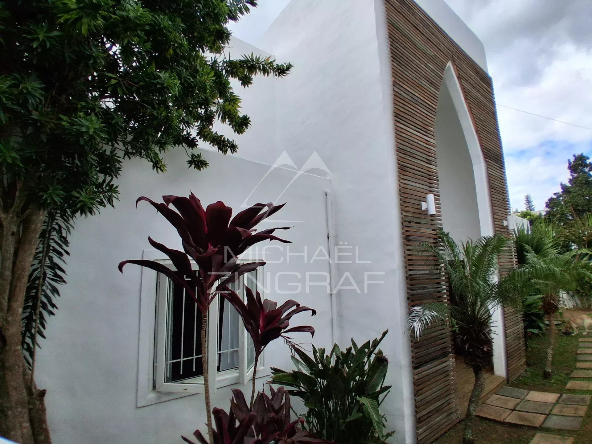 Furnished 4-Bedroom Family Home with Swimming Pool