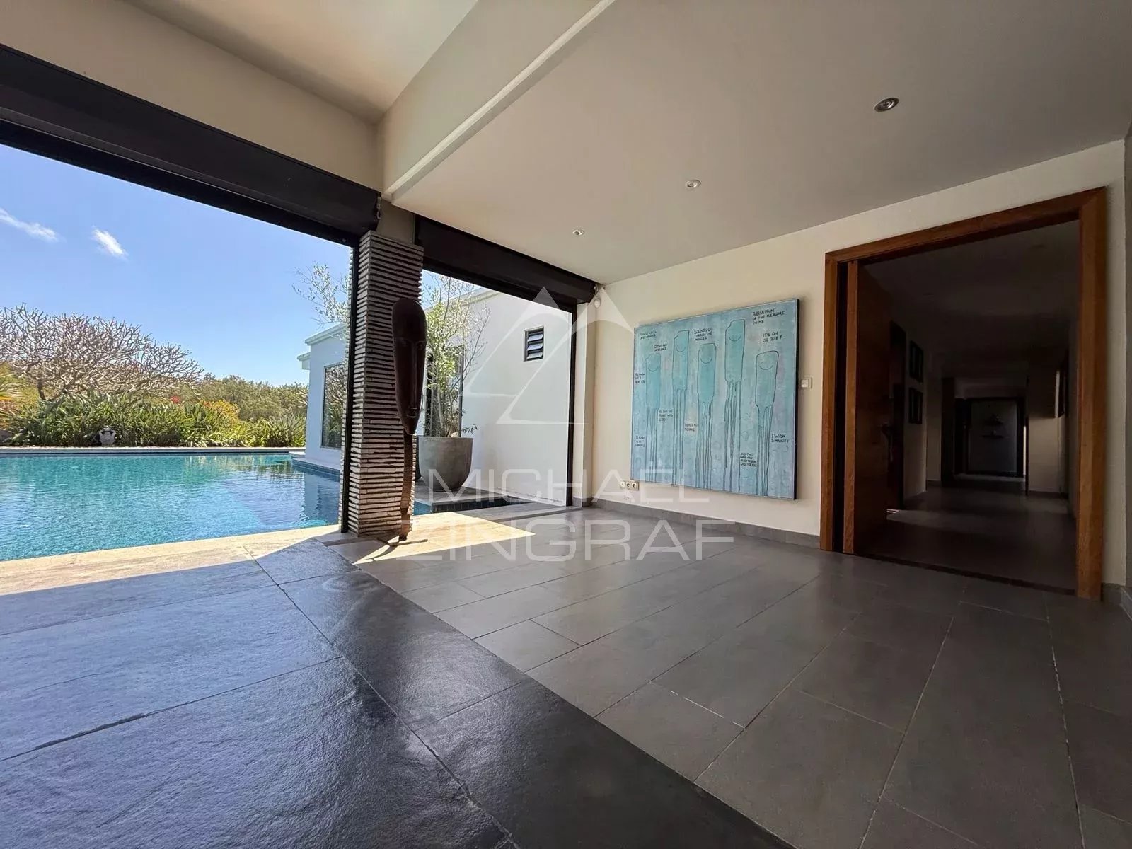 Villa d’Exception au Bord d’un Barachois à Calodyne