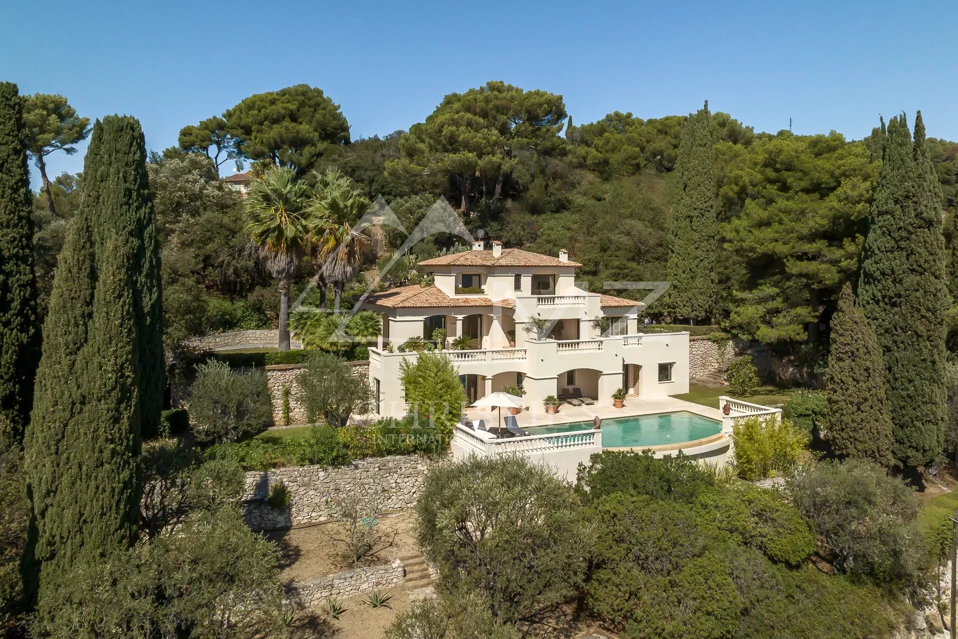 Nizza – Hügel – Anwesen mit Panoramablick auf das Meer