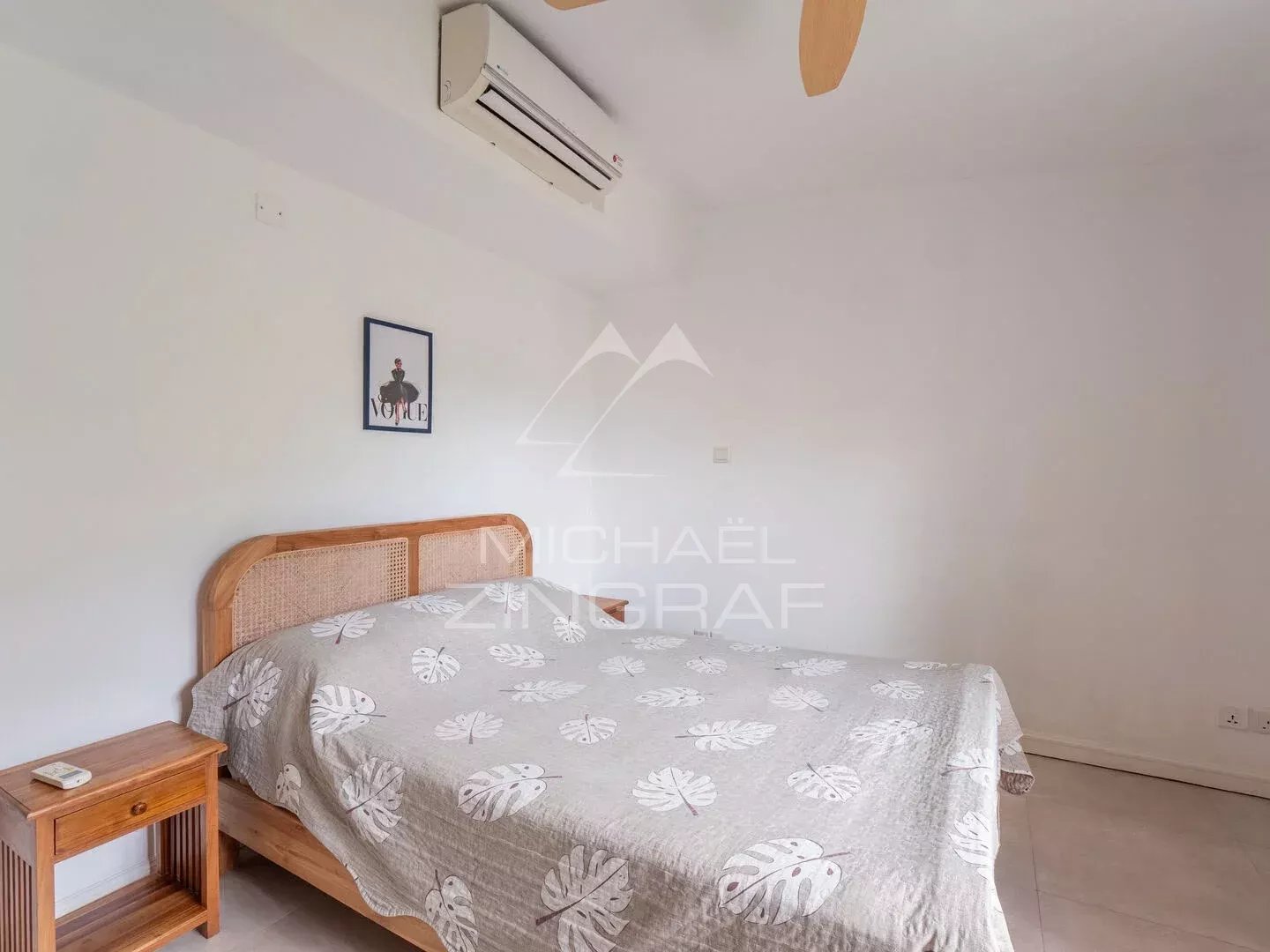 Elegant Fully Furnished 3-Bedroom En-Suite Duplex with Private Garden – Black River