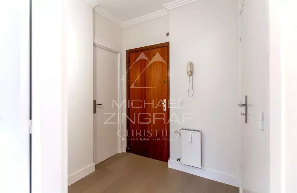 Wunderschöne Dachgeschosswohnung mit Terrasse und Garage