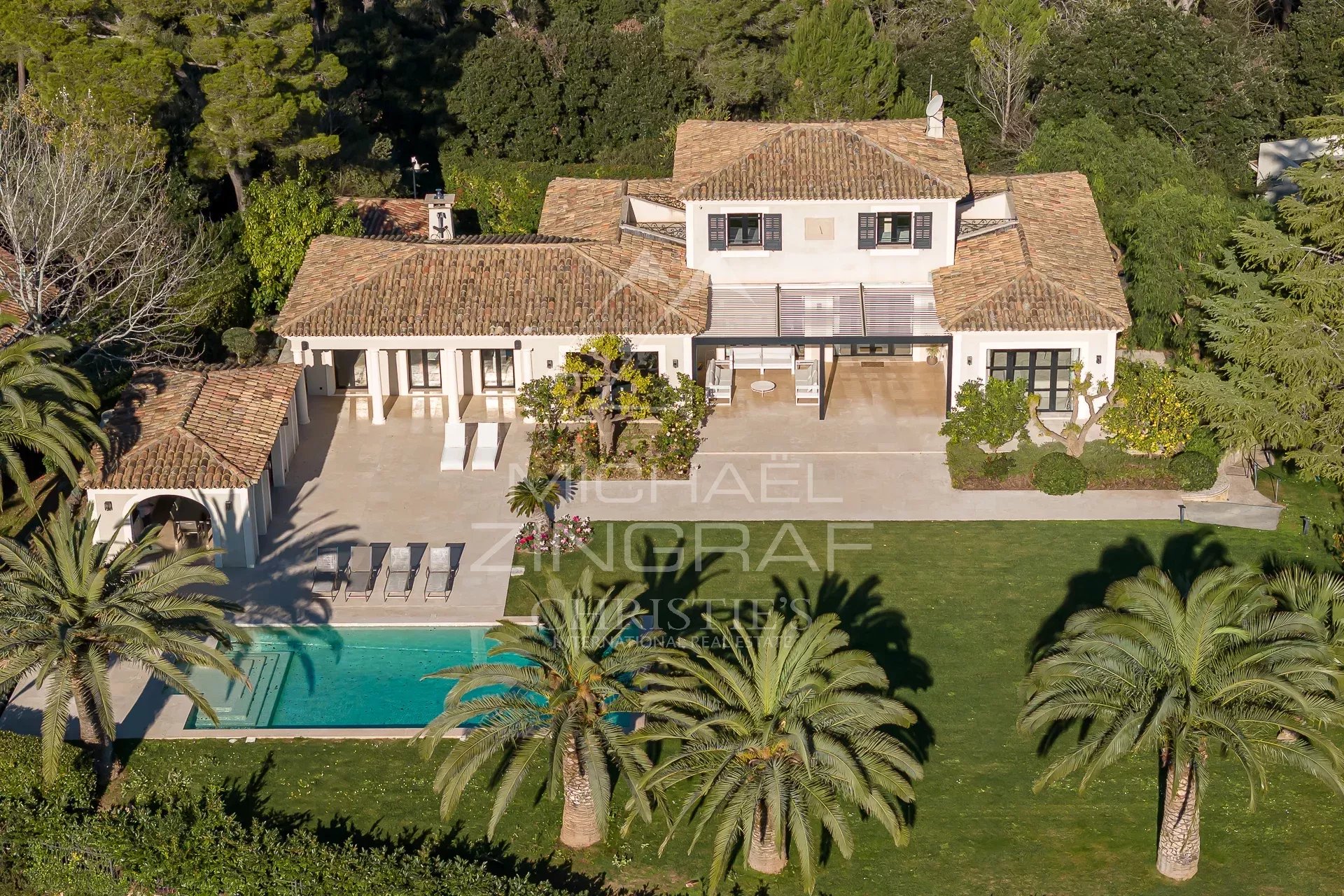 Mougins - Magnifique provençale dans domaine  privé