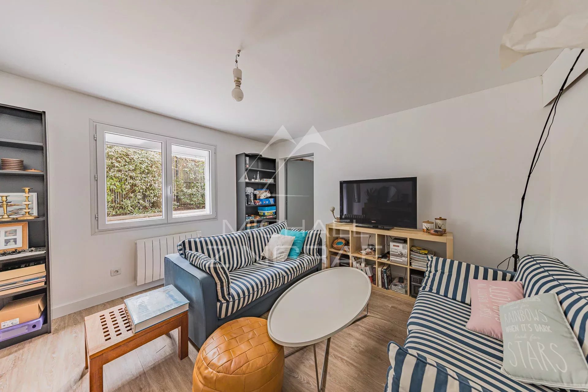 Maison contemporaine avec jardin et piscine au cœur de La Hume