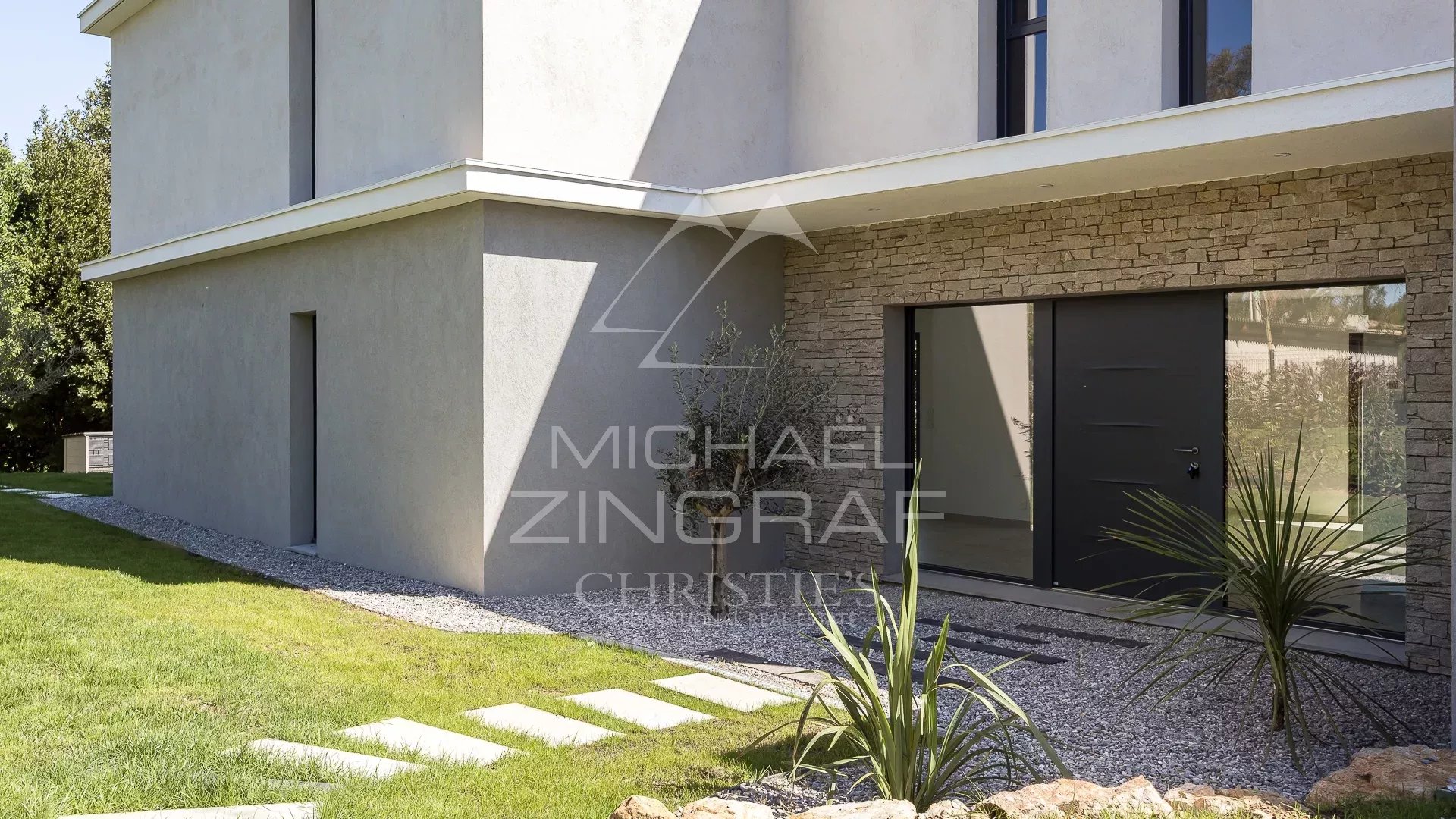 Neue zeitgenössische Villa