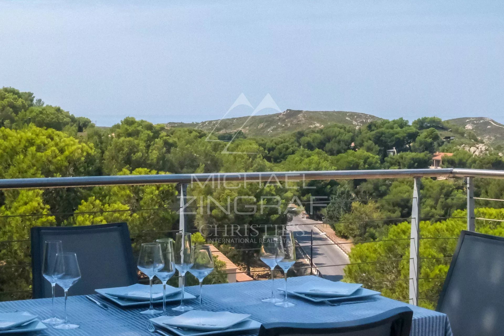 ENSUÈS-LA-REDONNE - MAISON AVEC VUE MER