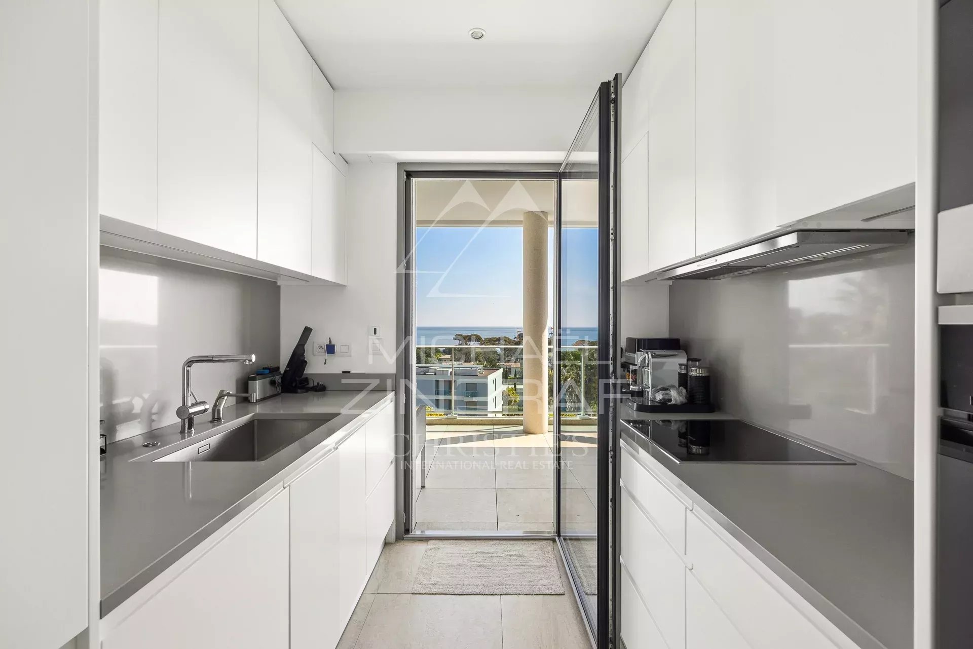 Exceptionnel 4 pièces en dernier étage – Vue mer panoramique 360°