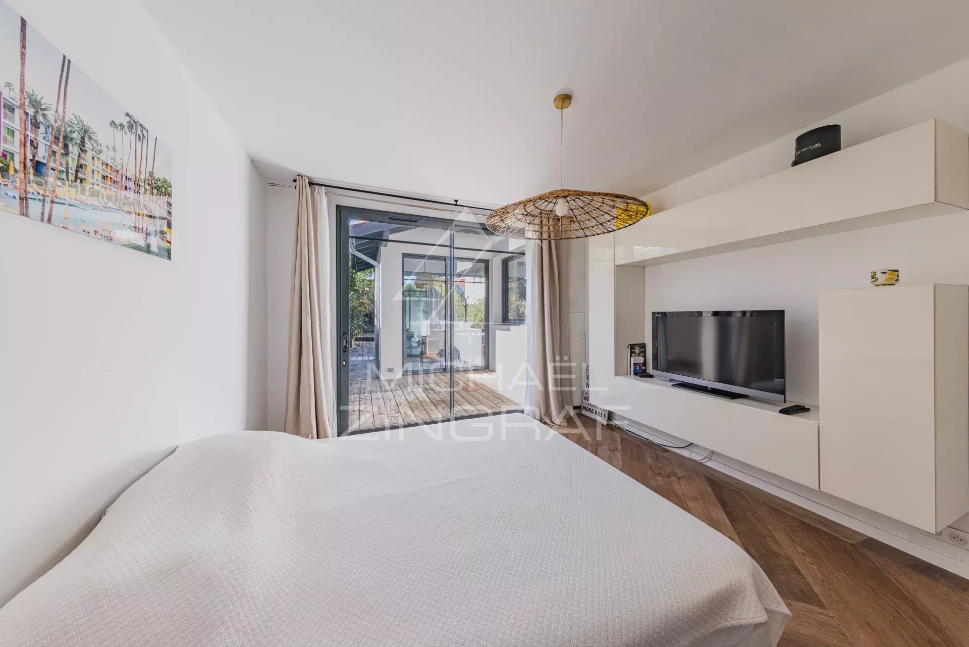 MOULLEAU / CERCLE DE VOILE – VILLA D’ARCHITECTE AVEC PISCINE, PLAGE À PIED